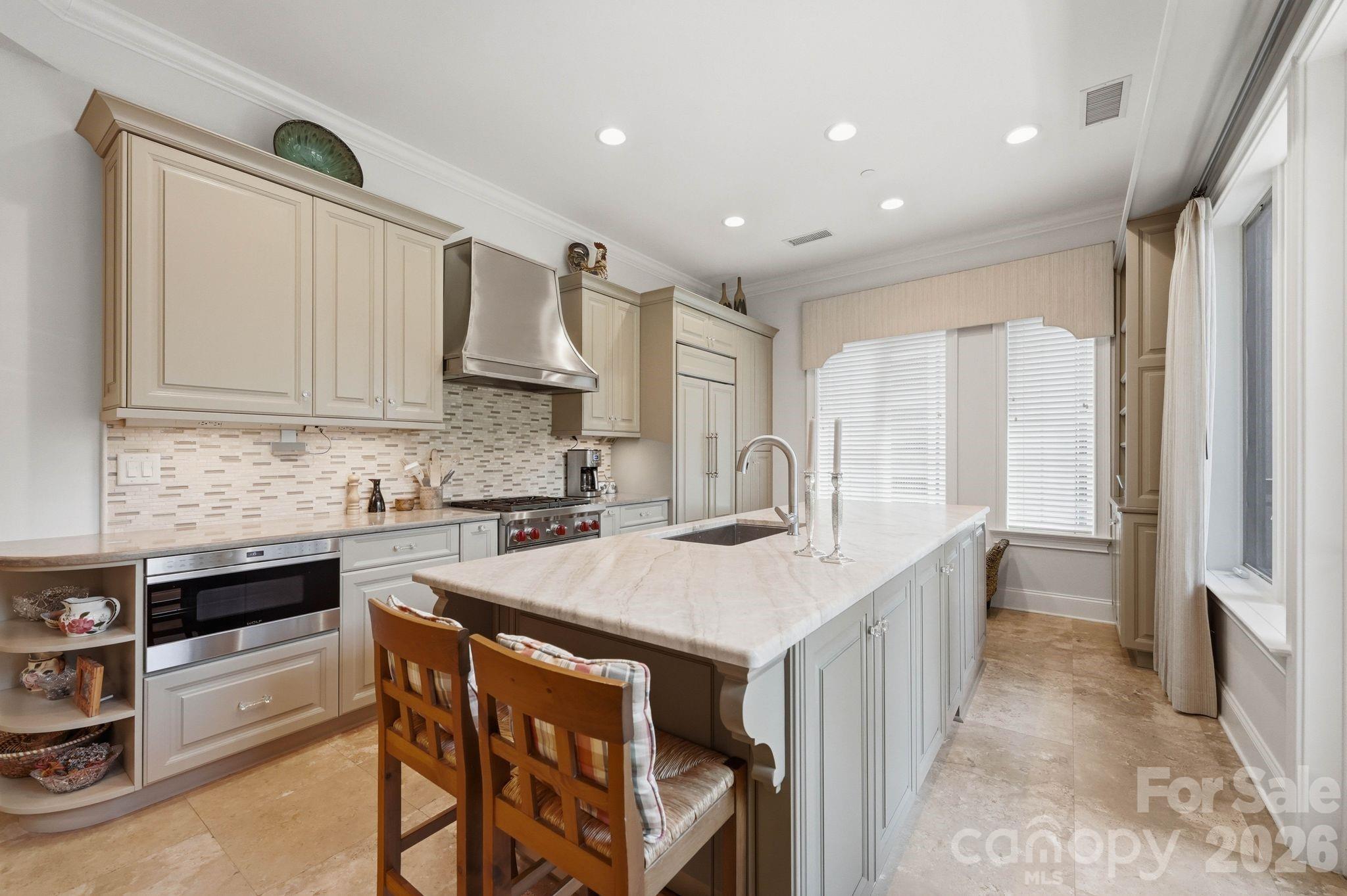 229 N Church Street Unit: 403