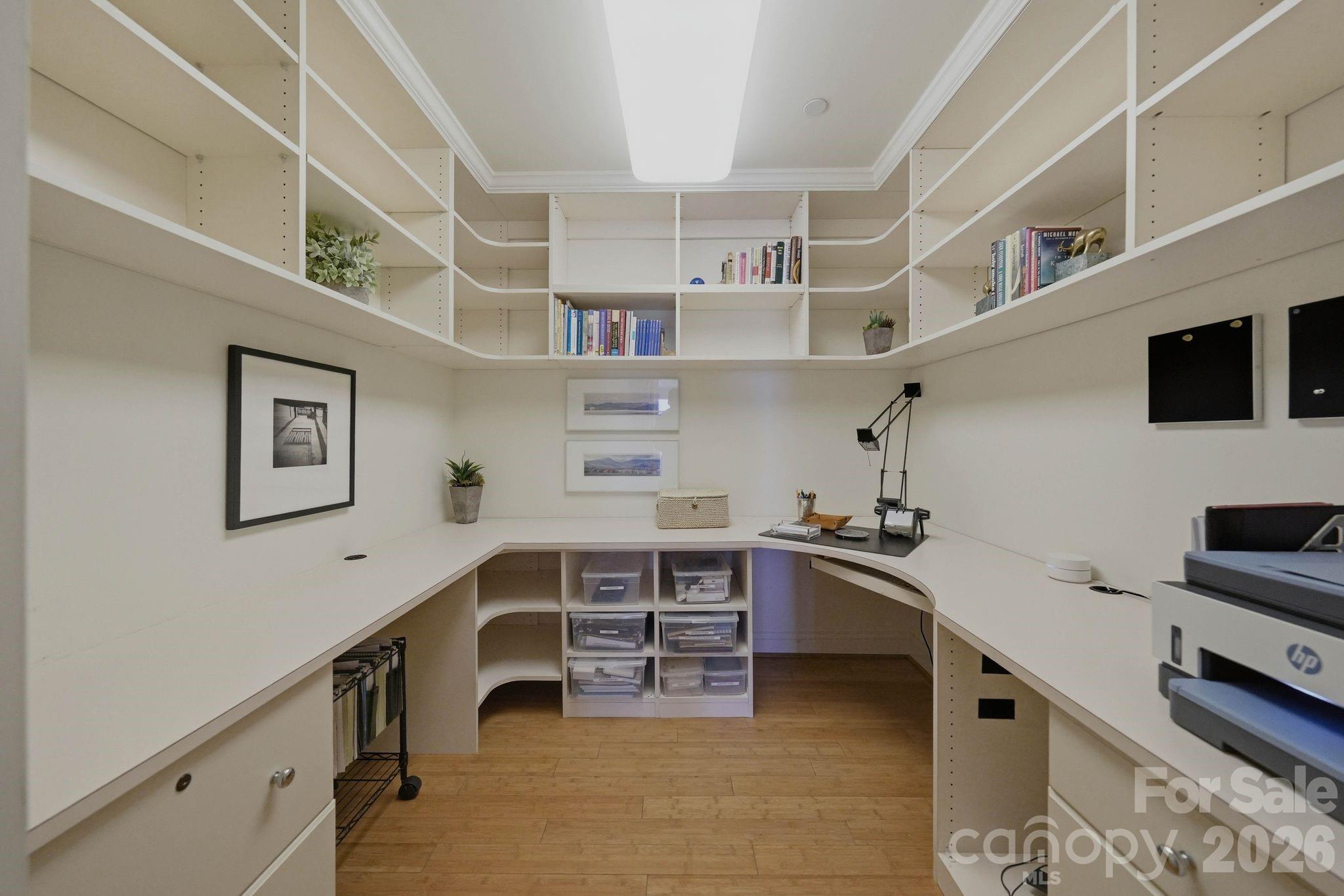 435 S Tryon Street Unit: 904