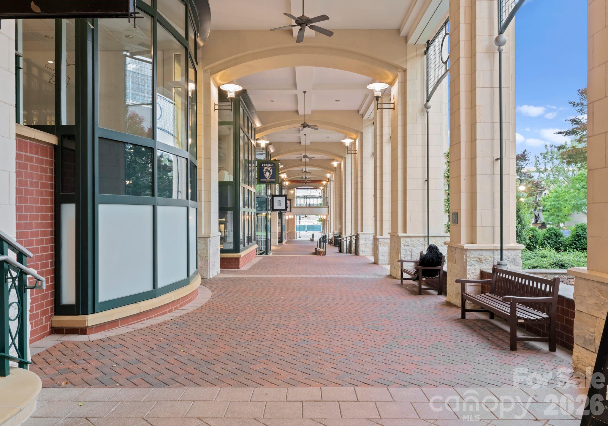 435 S Tryon Street Unit: 904
