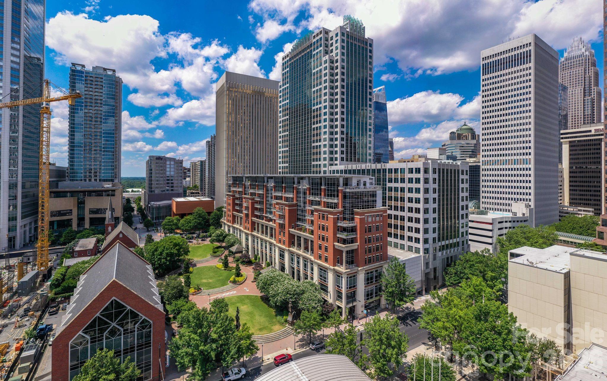 435 S Tryon Street Unit: 904