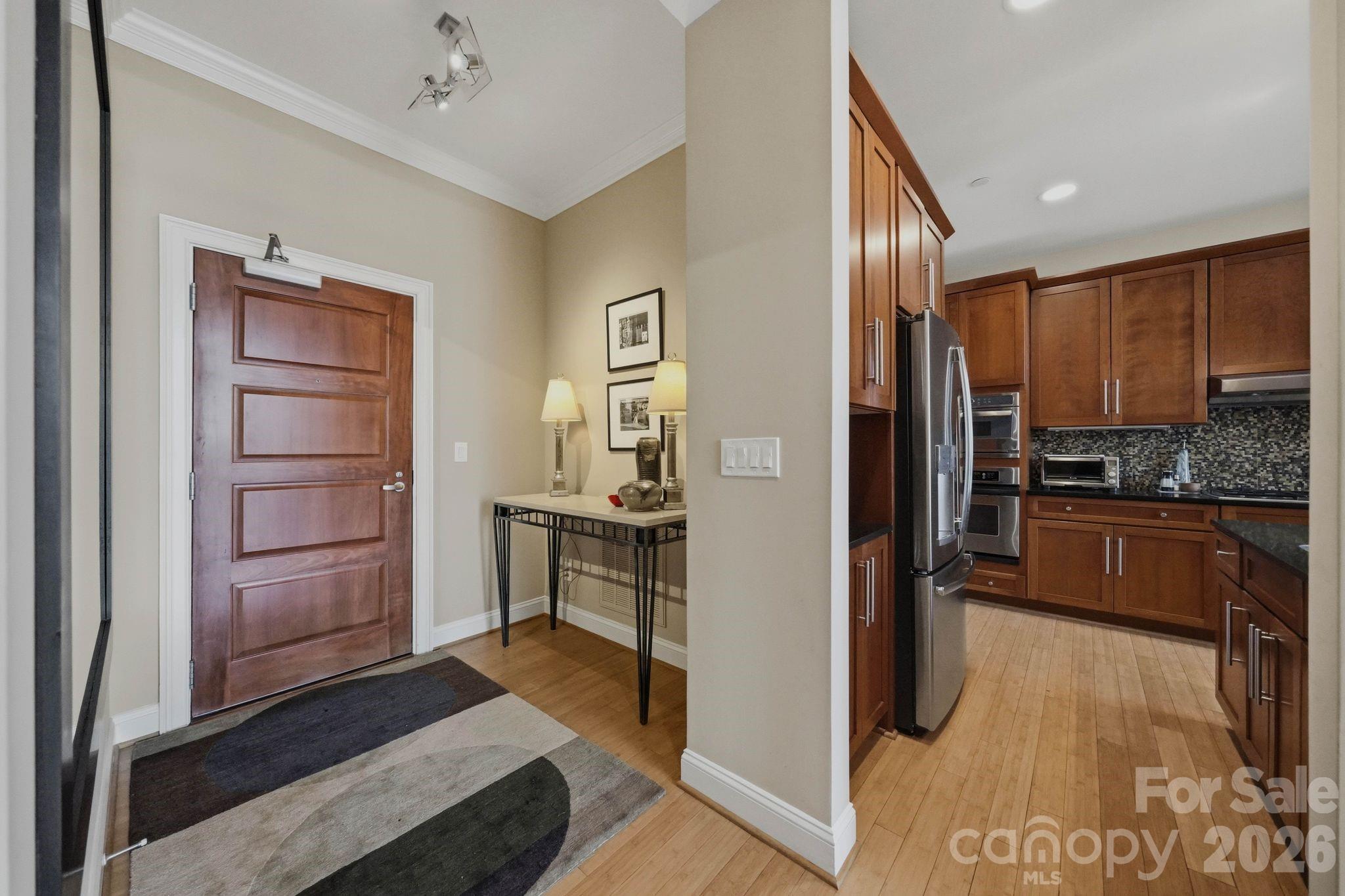 435 S Tryon Street Unit: 904