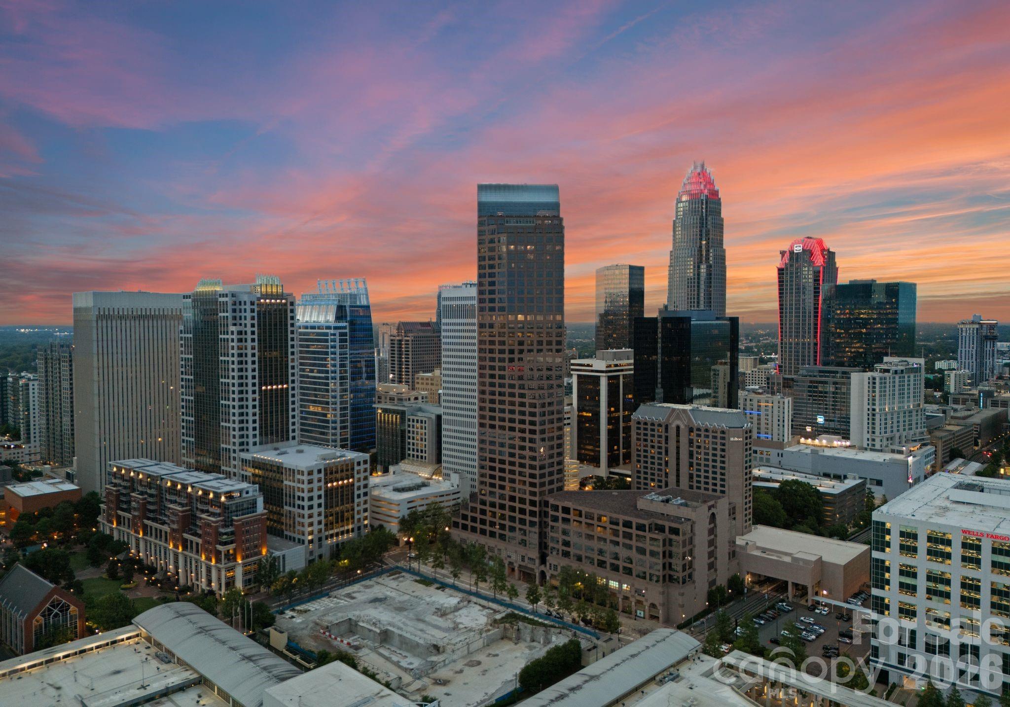 435 S Tryon Street Unit: 904