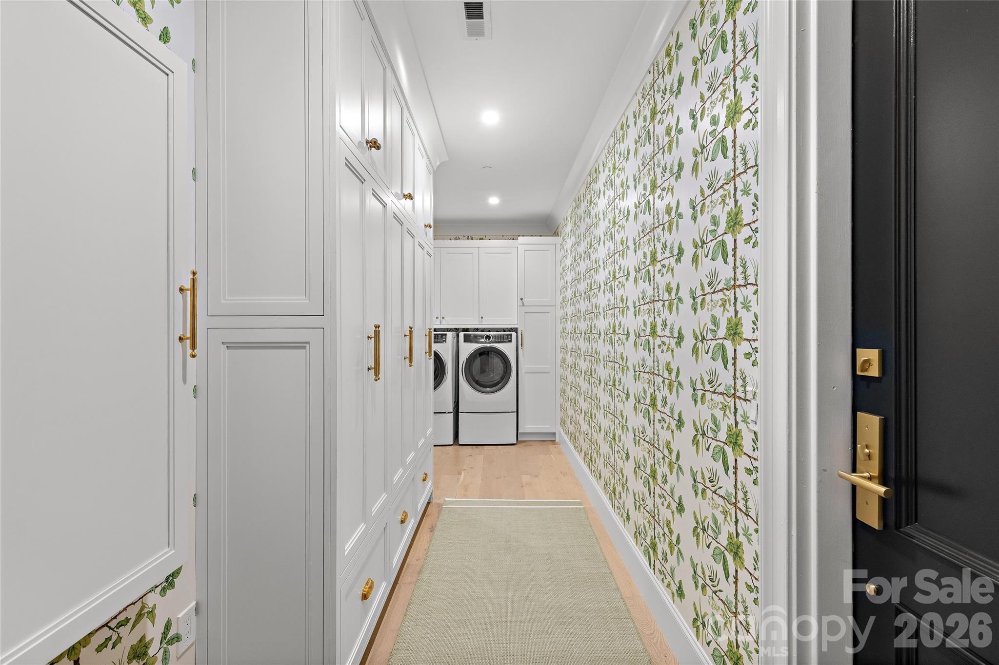 130 Cherokee Road Unit: 306