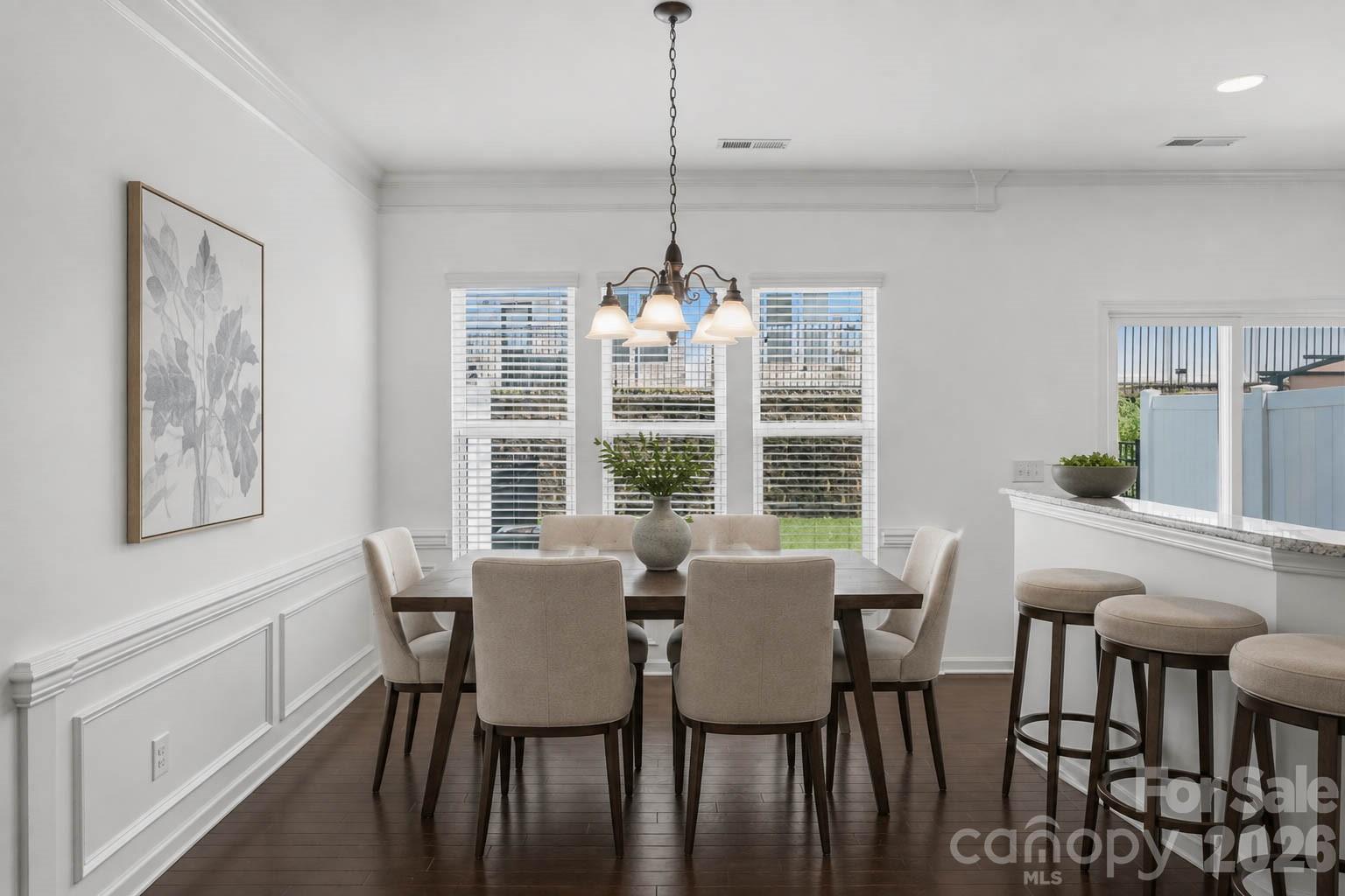 2433 Diplomat Lane