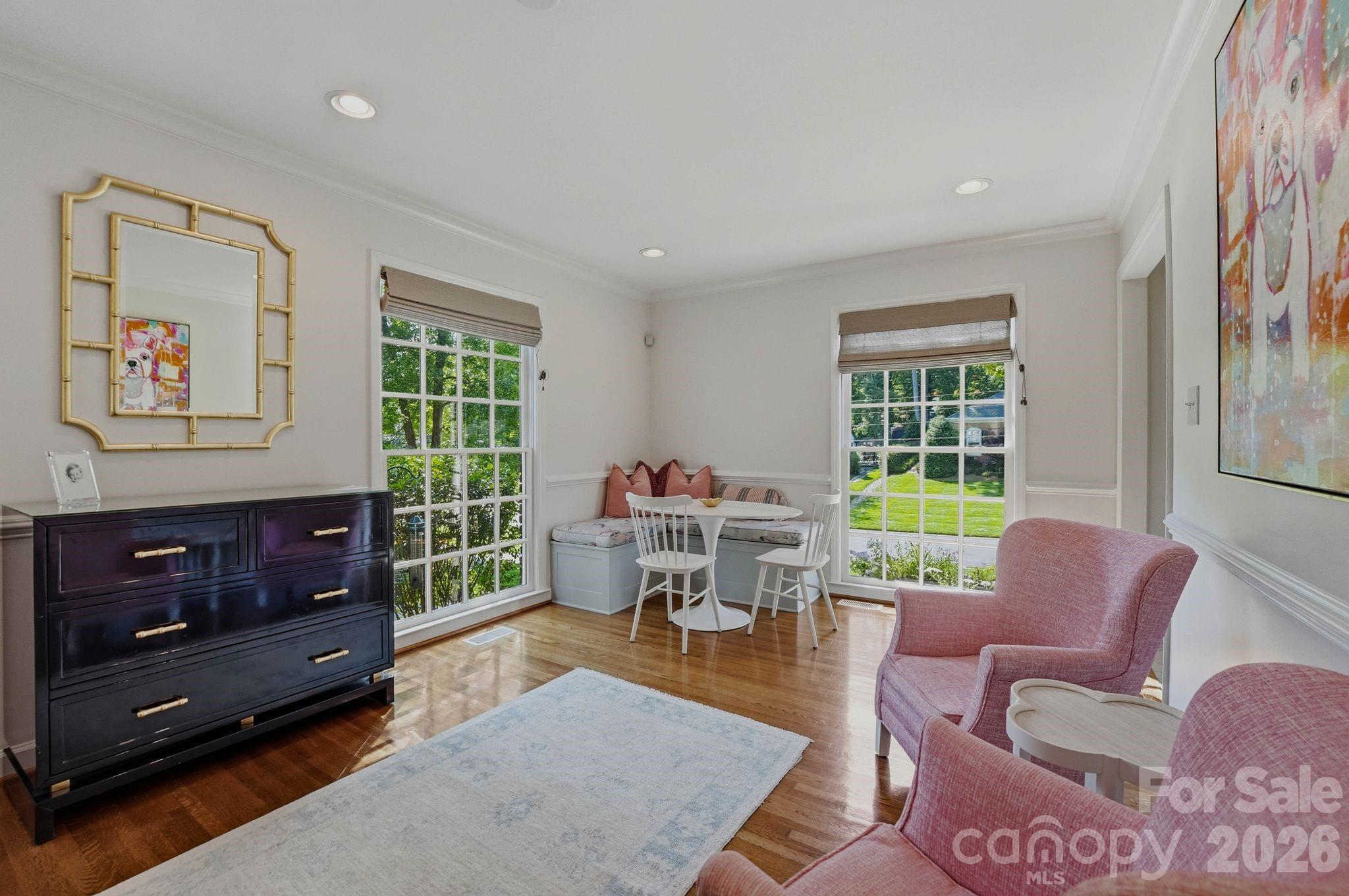 3901 Severn Avenue