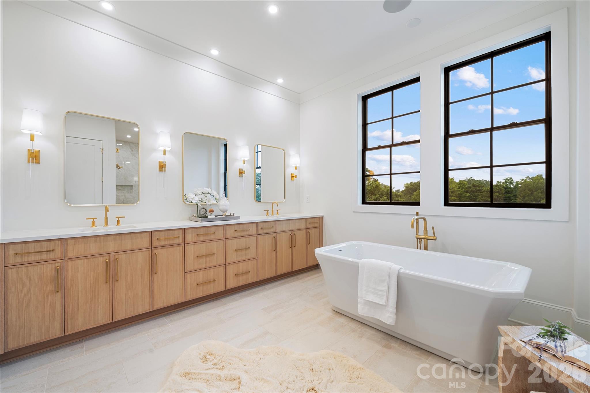 409 Queens Road Unit: 503