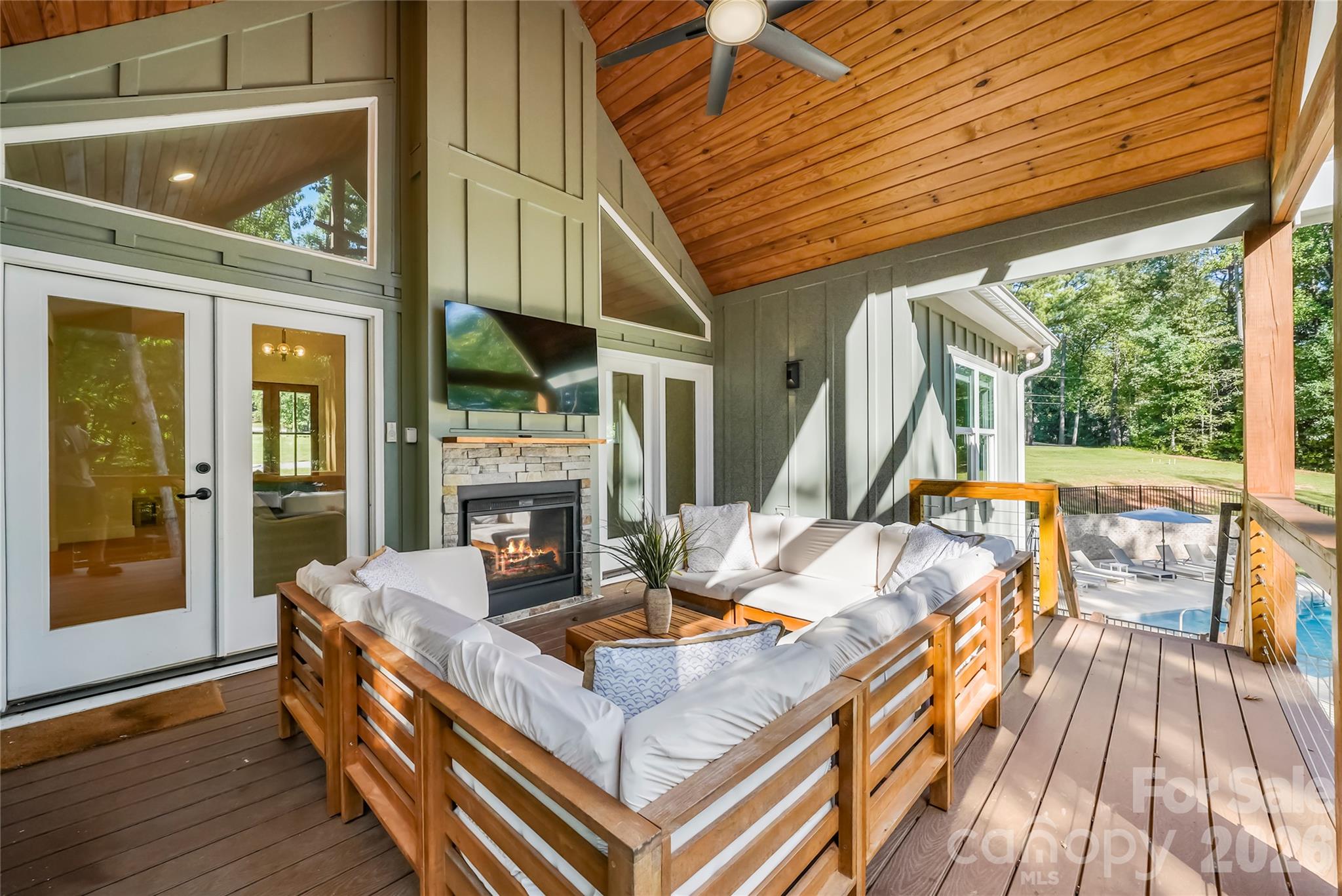 143 Hideaway Lane