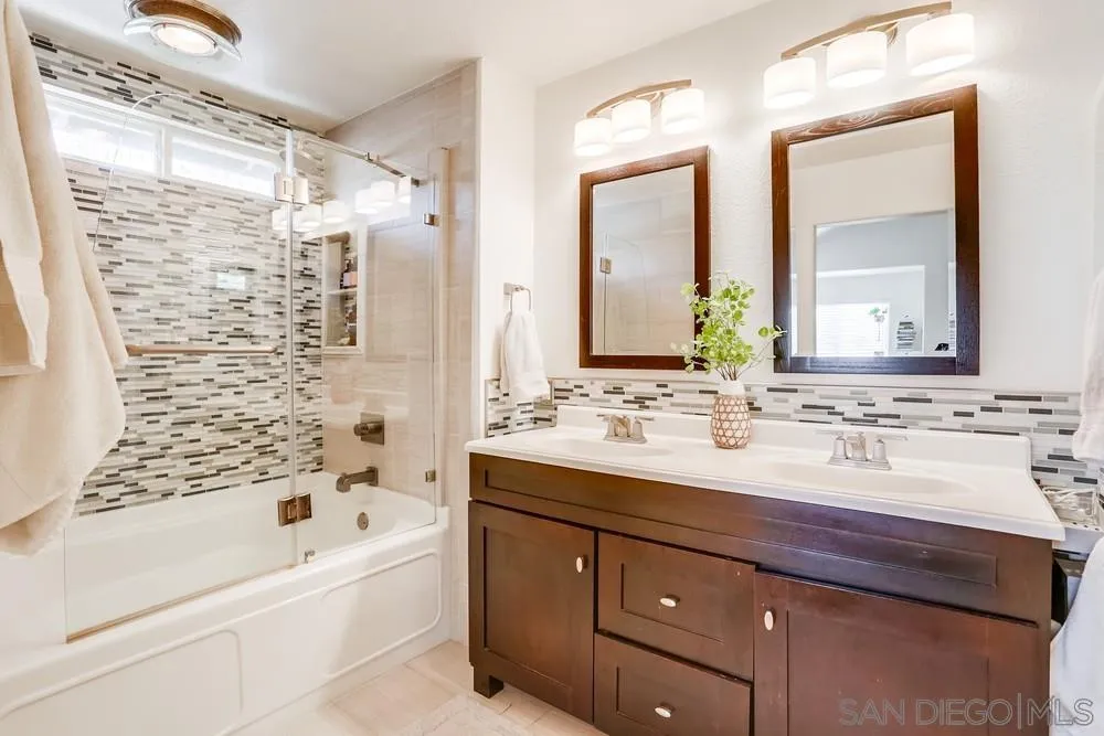 8581 Paseo Del Sol