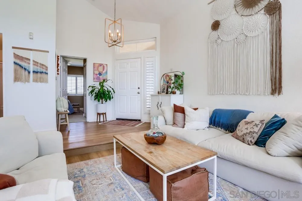 8581 Paseo Del Sol