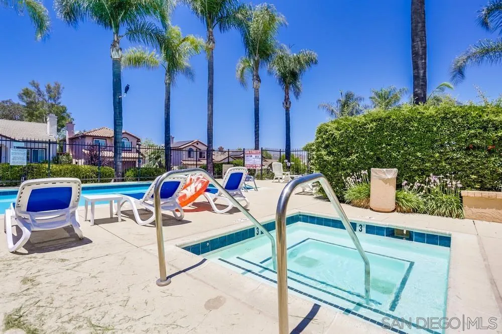 8581 Paseo Del Sol