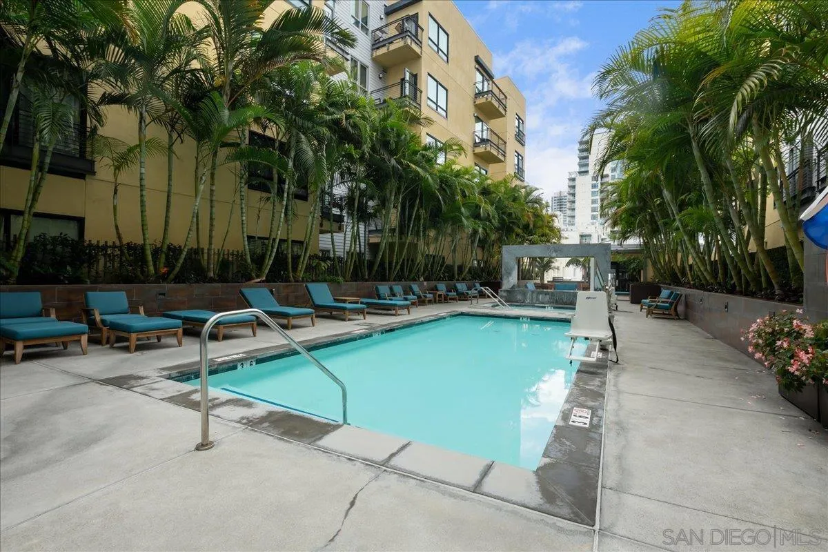 889 Date St. Unit 440