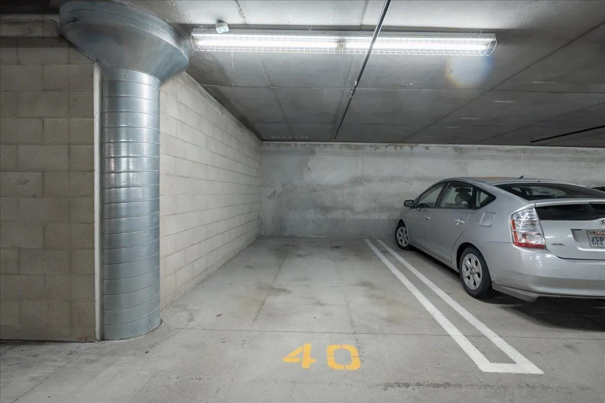 889 Date St. Unit 440