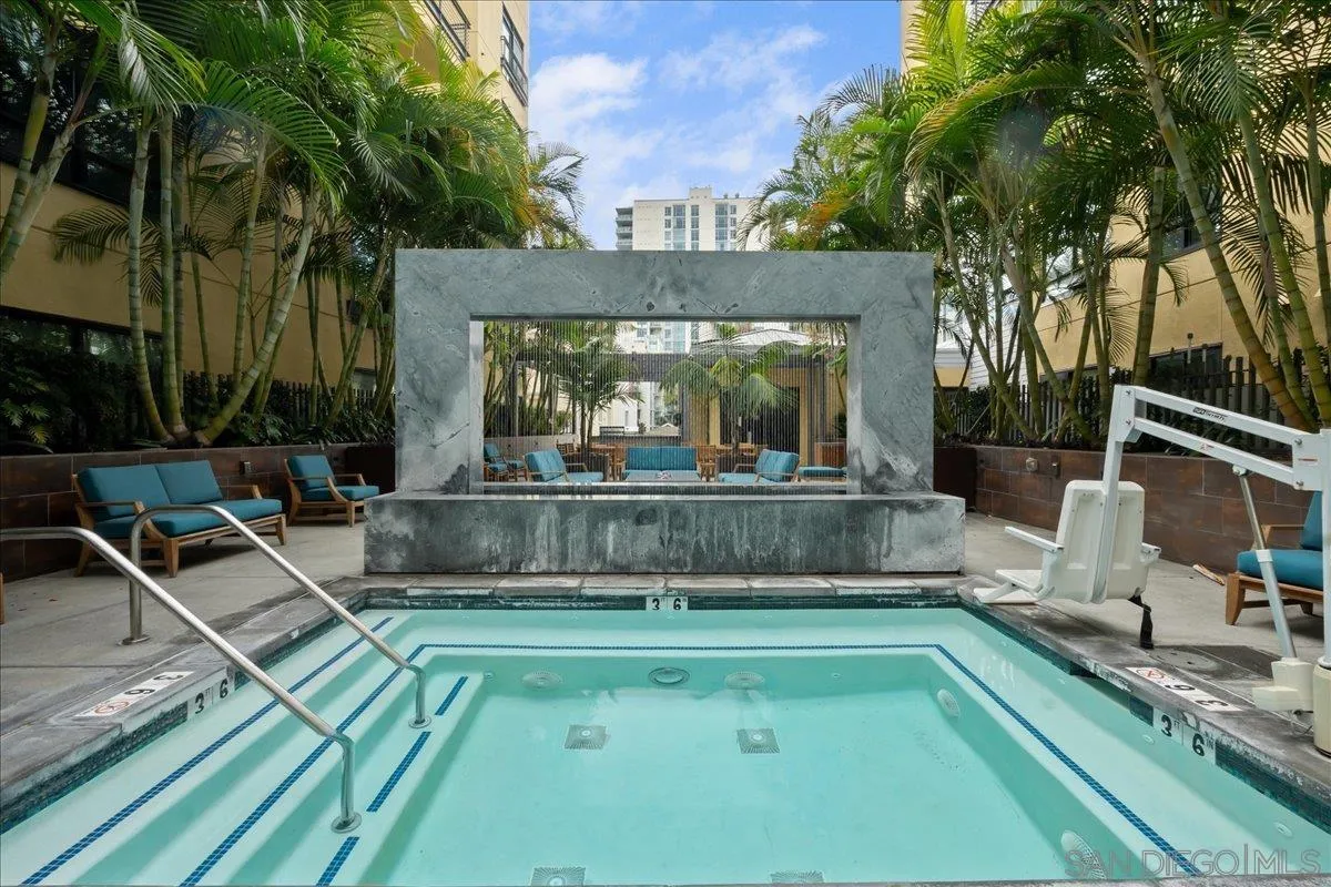 889 Date St. Unit 440