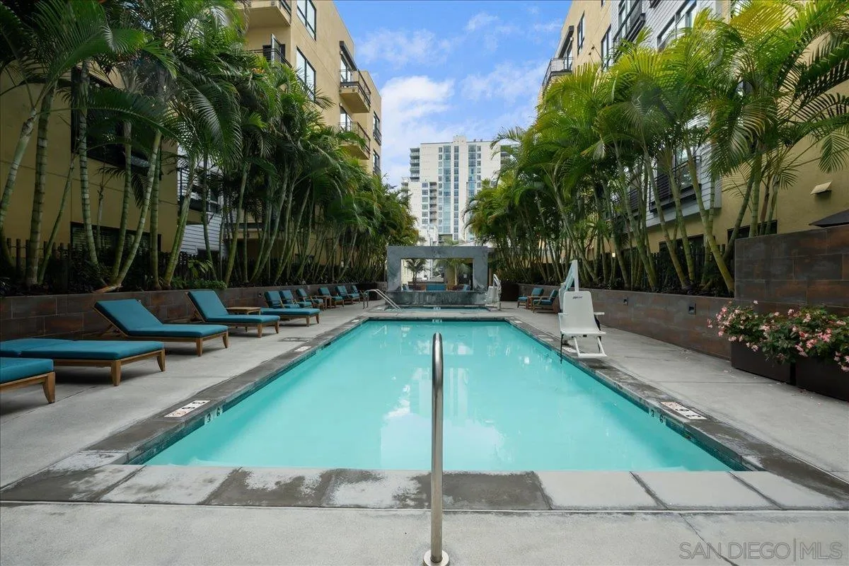 889 Date St. Unit 440