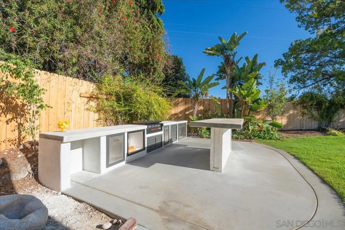 6268 Lance Place