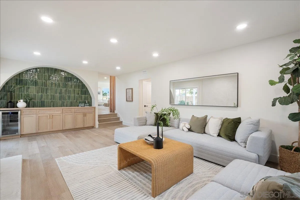 6268 Lance Place