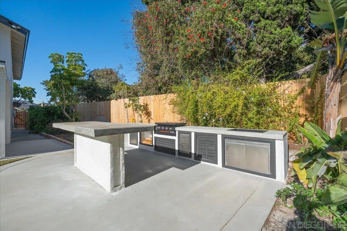 6268 Lance Place