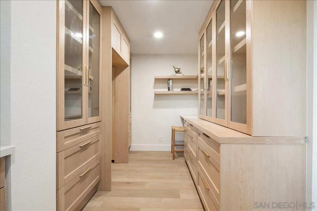 6268 Lance Place