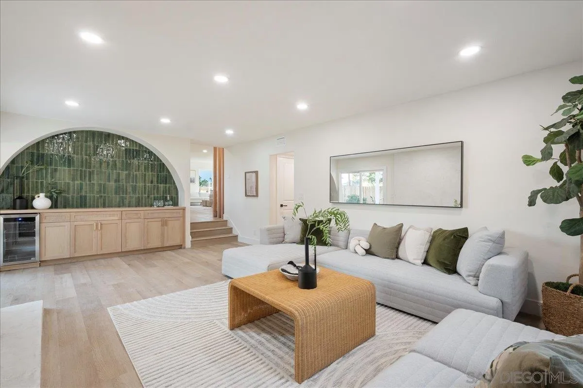 6268 Lance Place