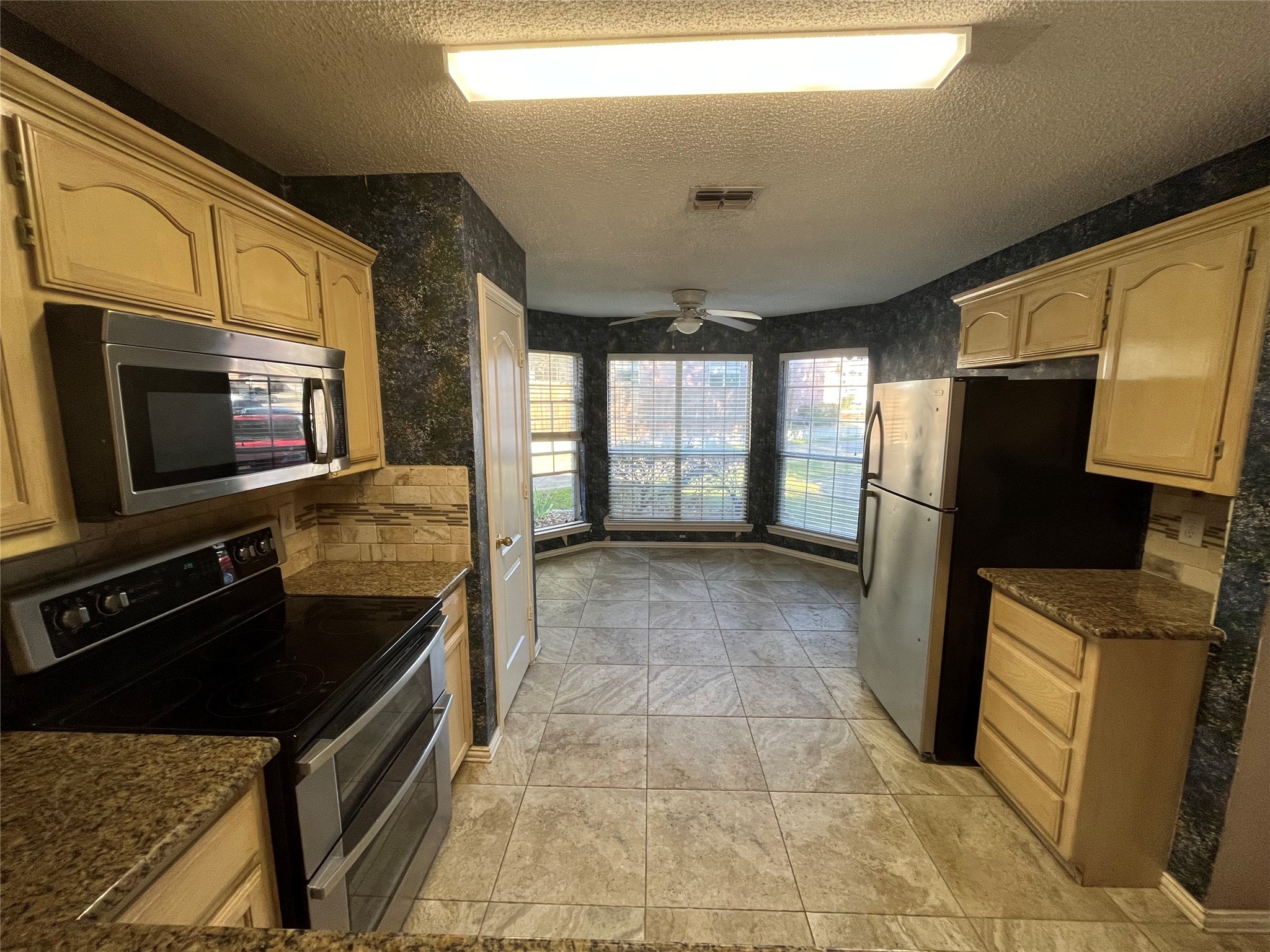 3051 Renaissance Court