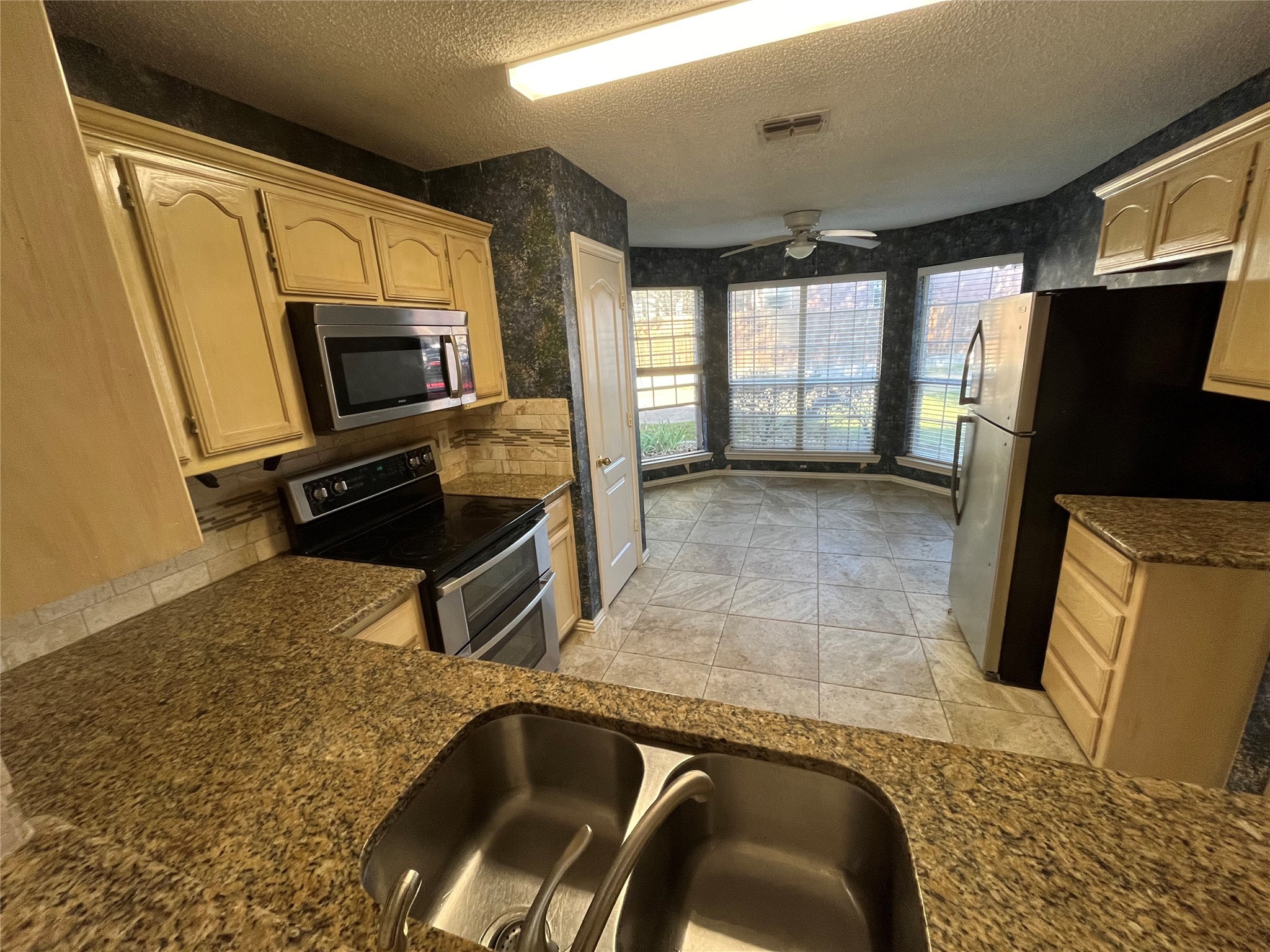 3051 Renaissance Court