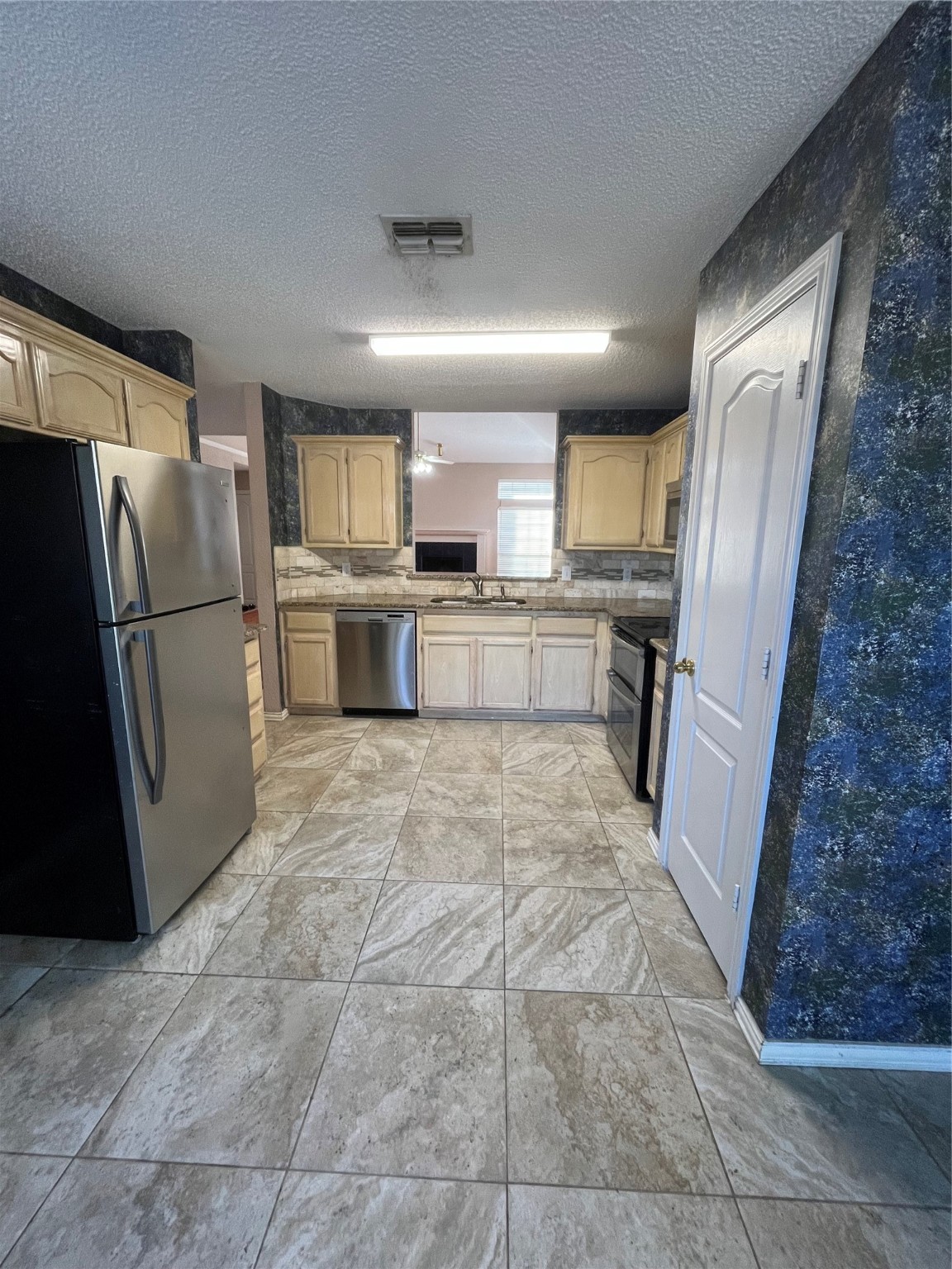 3051 Renaissance Court