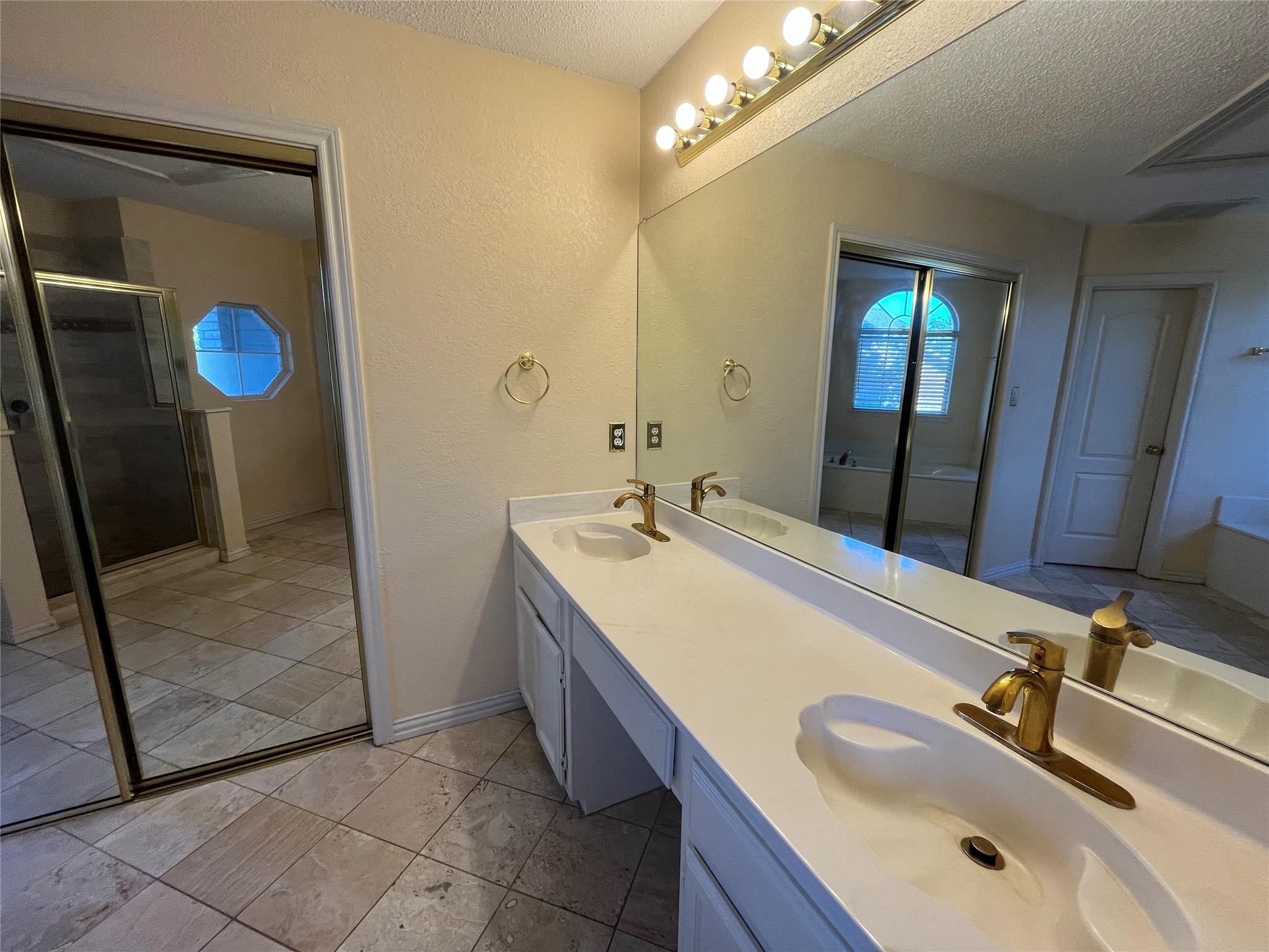 3051 Renaissance Court