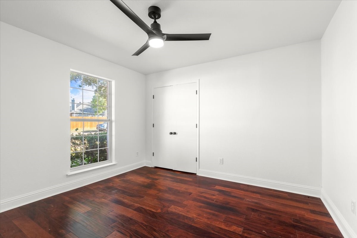 1547 Cedarcrest Circle