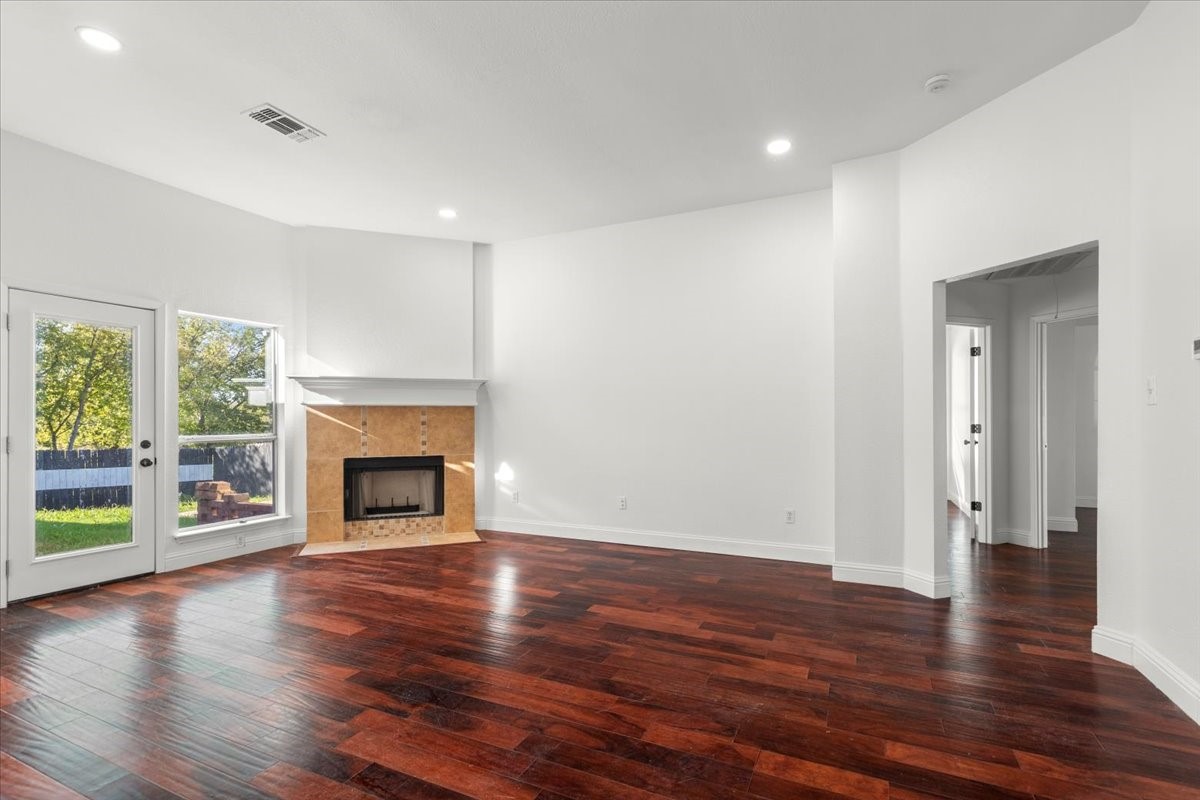 1547 Cedarcrest Circle