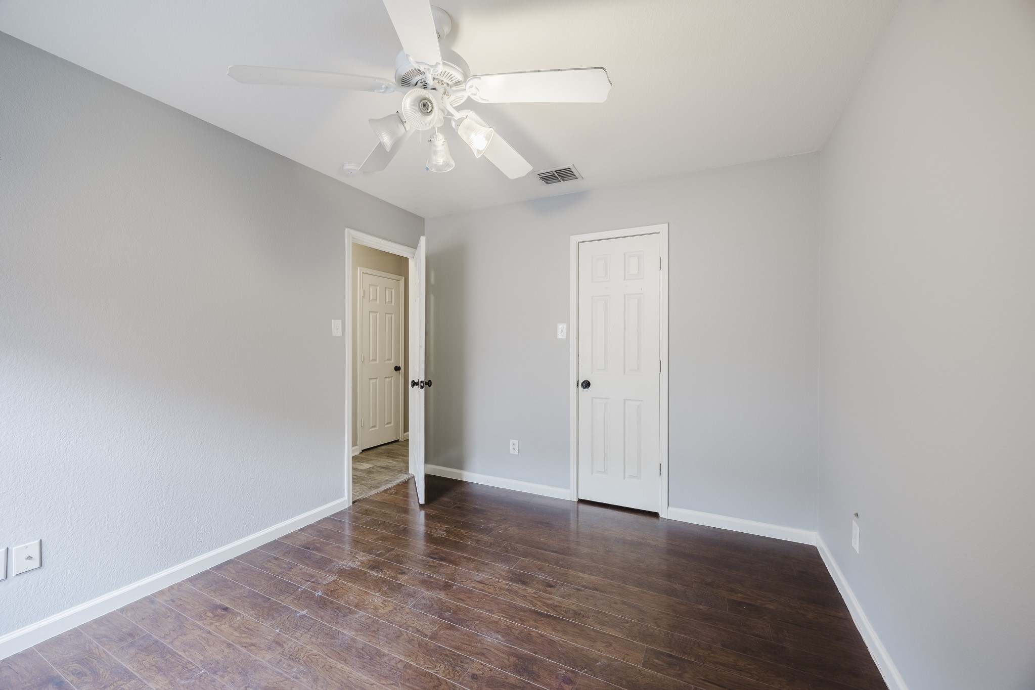 14425 Artesia Court