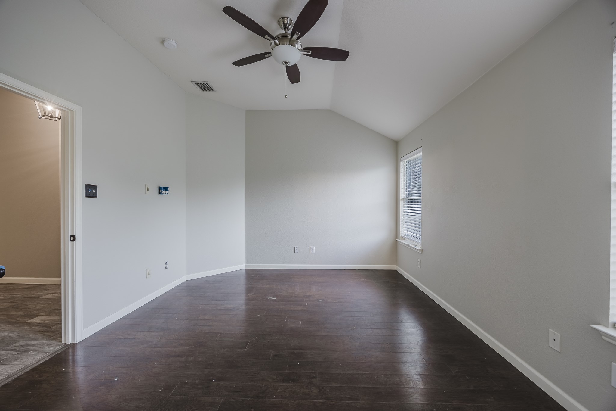 14425 Artesia Court