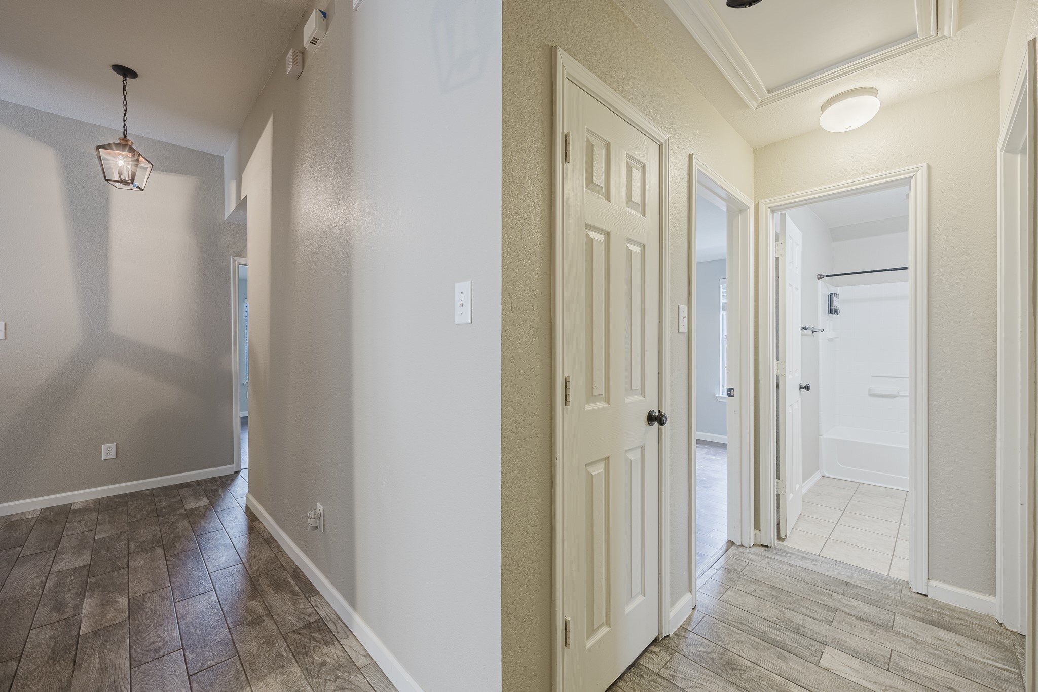 14425 Artesia Court