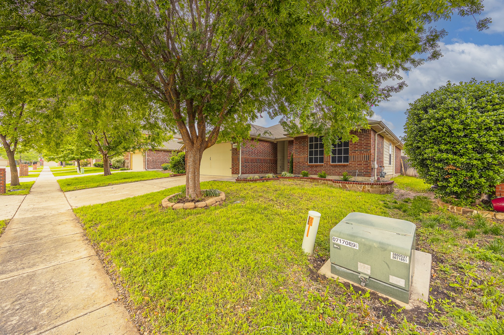 14425 Artesia Court