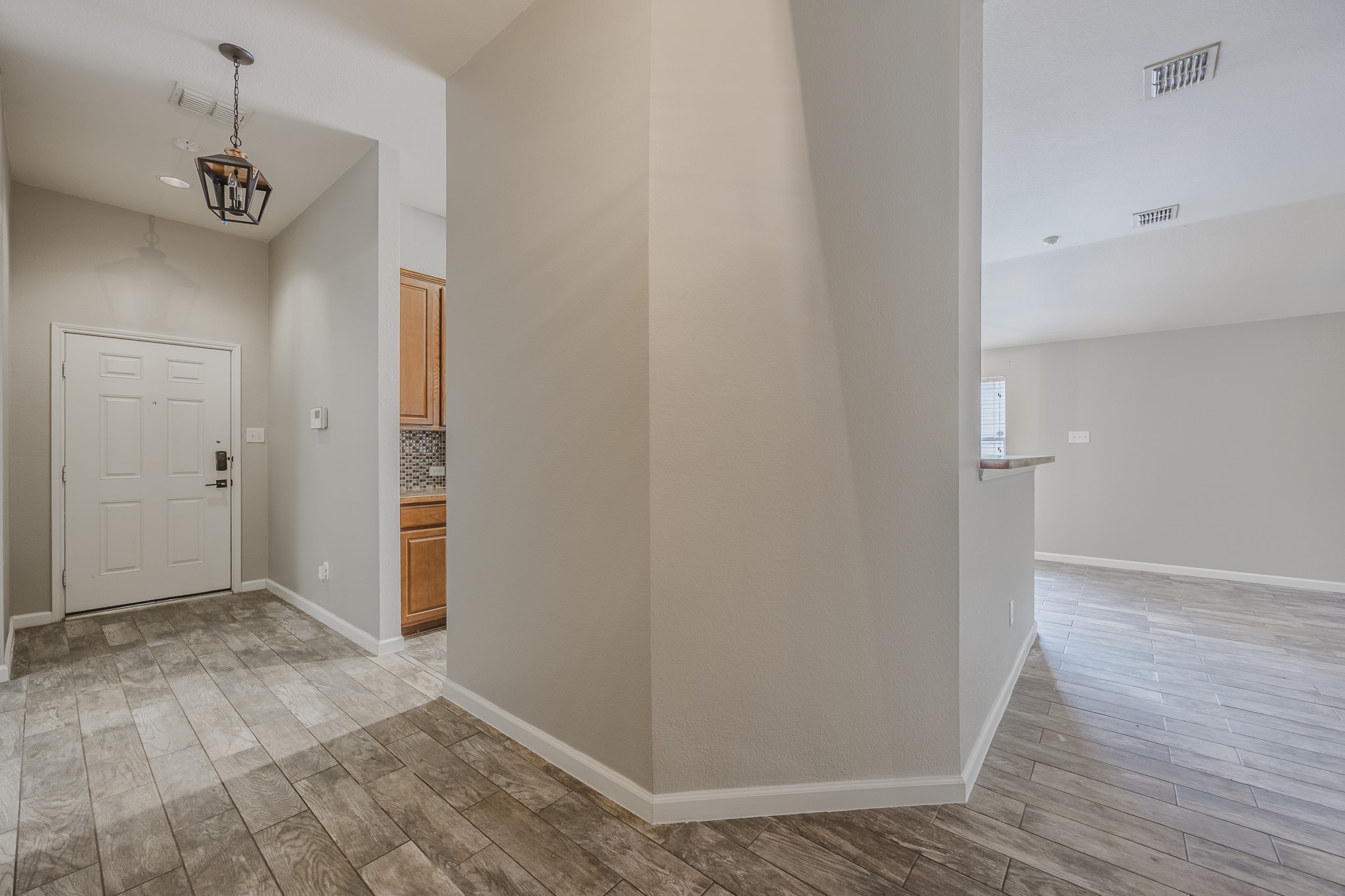 14425 Artesia Court