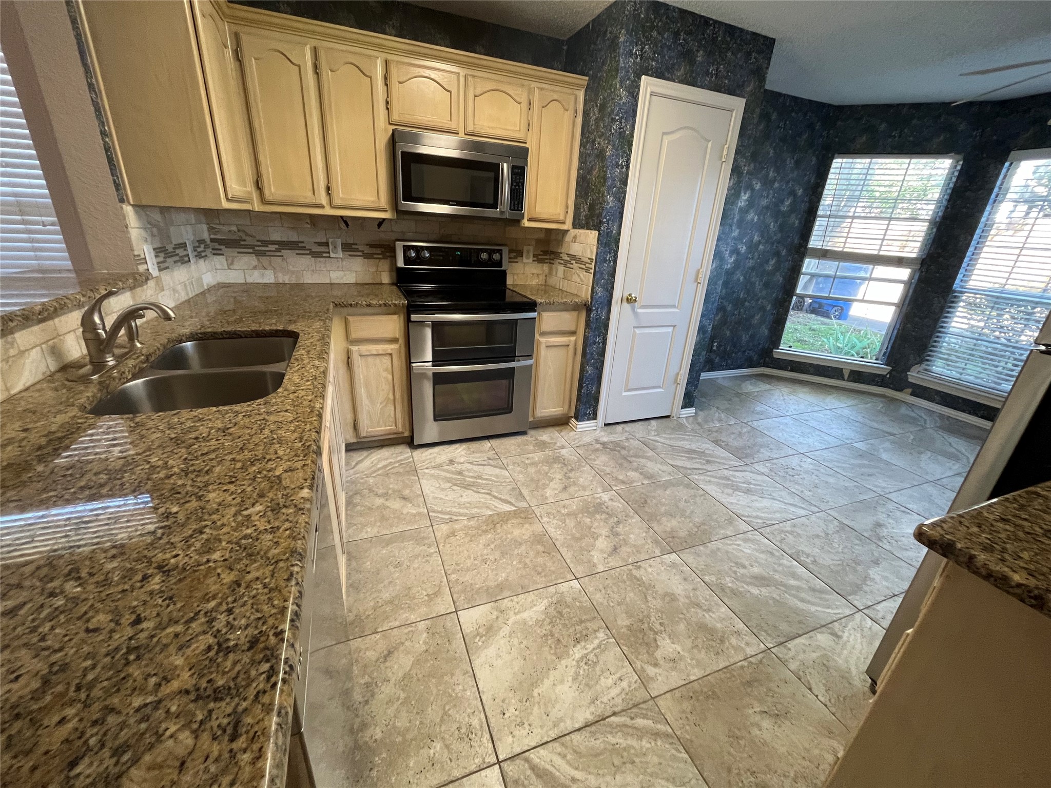 3051 Renaissance Court