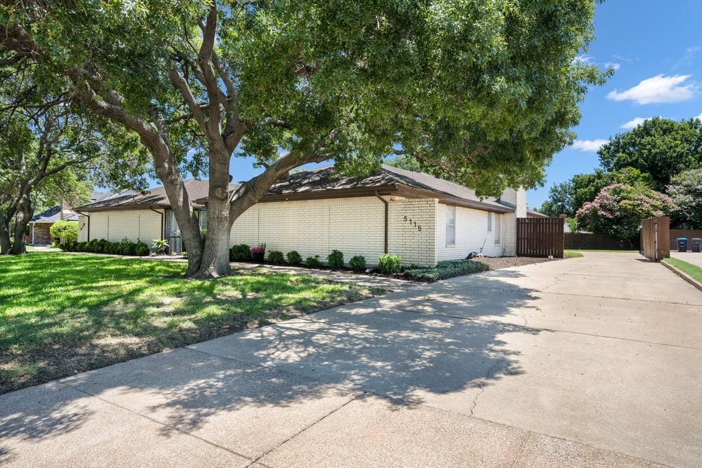 5115 Ledgestone Drive