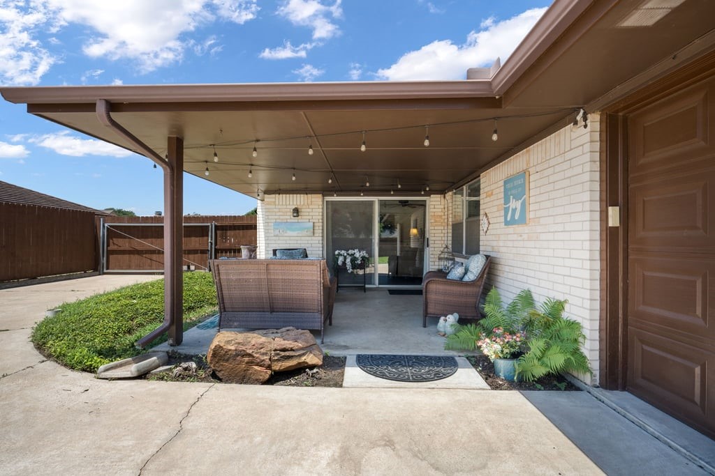 5115 Ledgestone Drive
