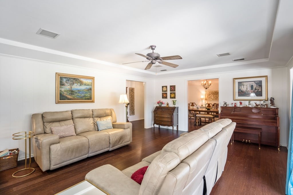 5115 Ledgestone Drive