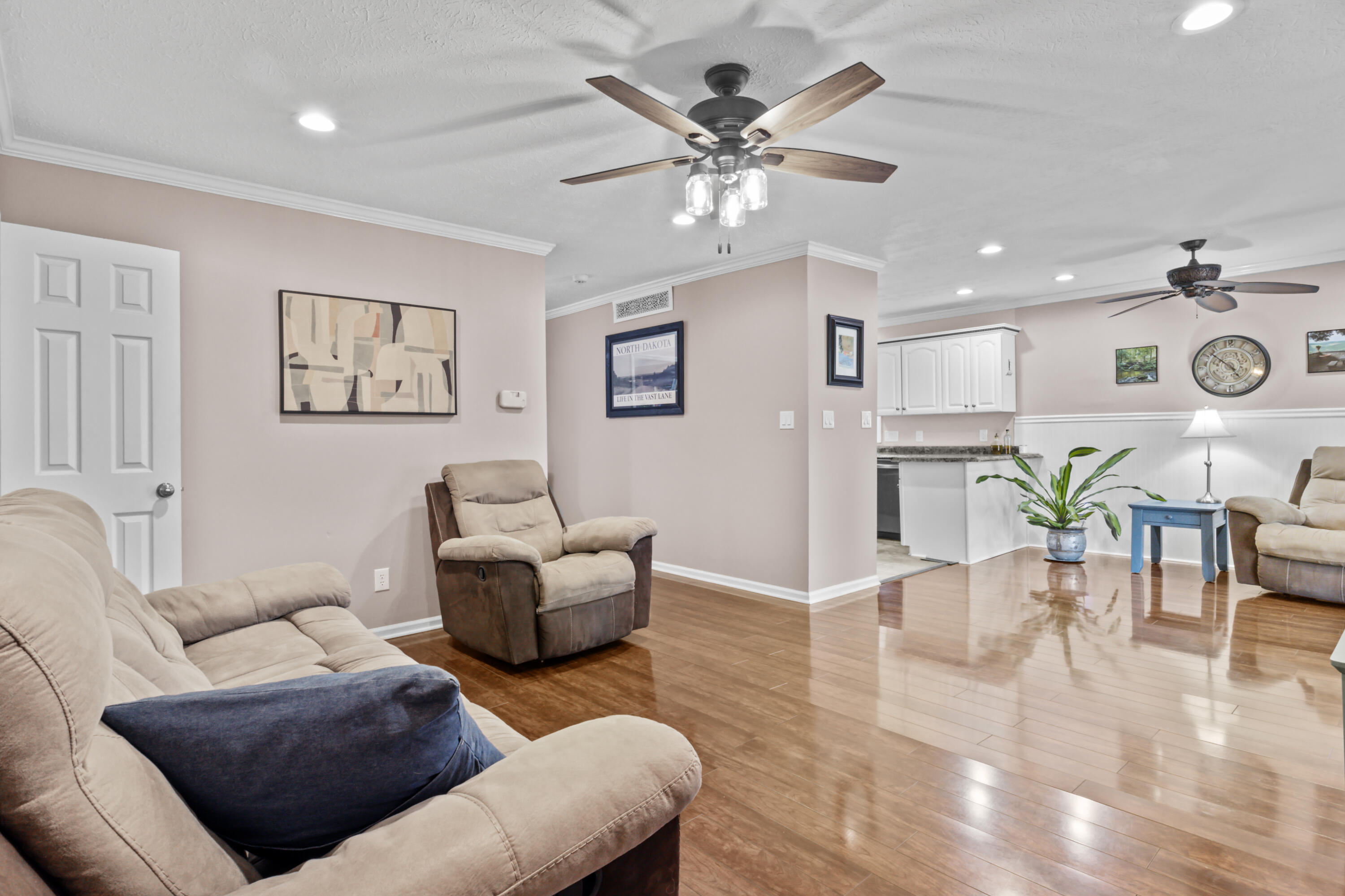 1012 Walker Way