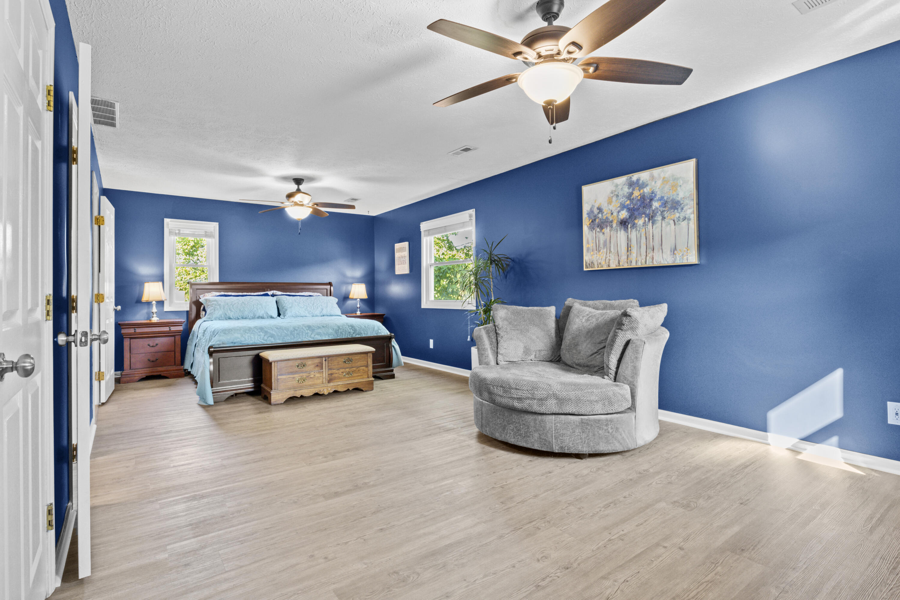 1012 Walker Way