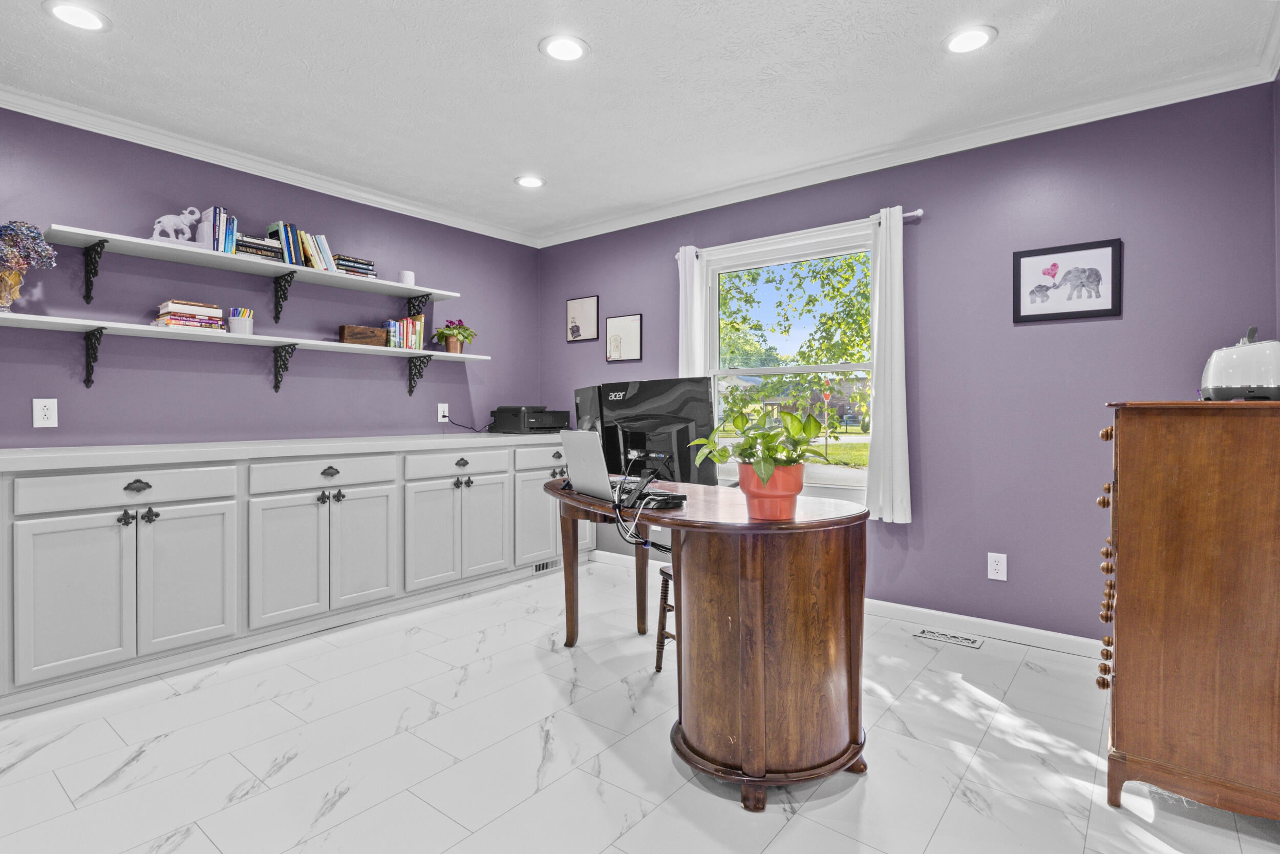 1012 Walker Way