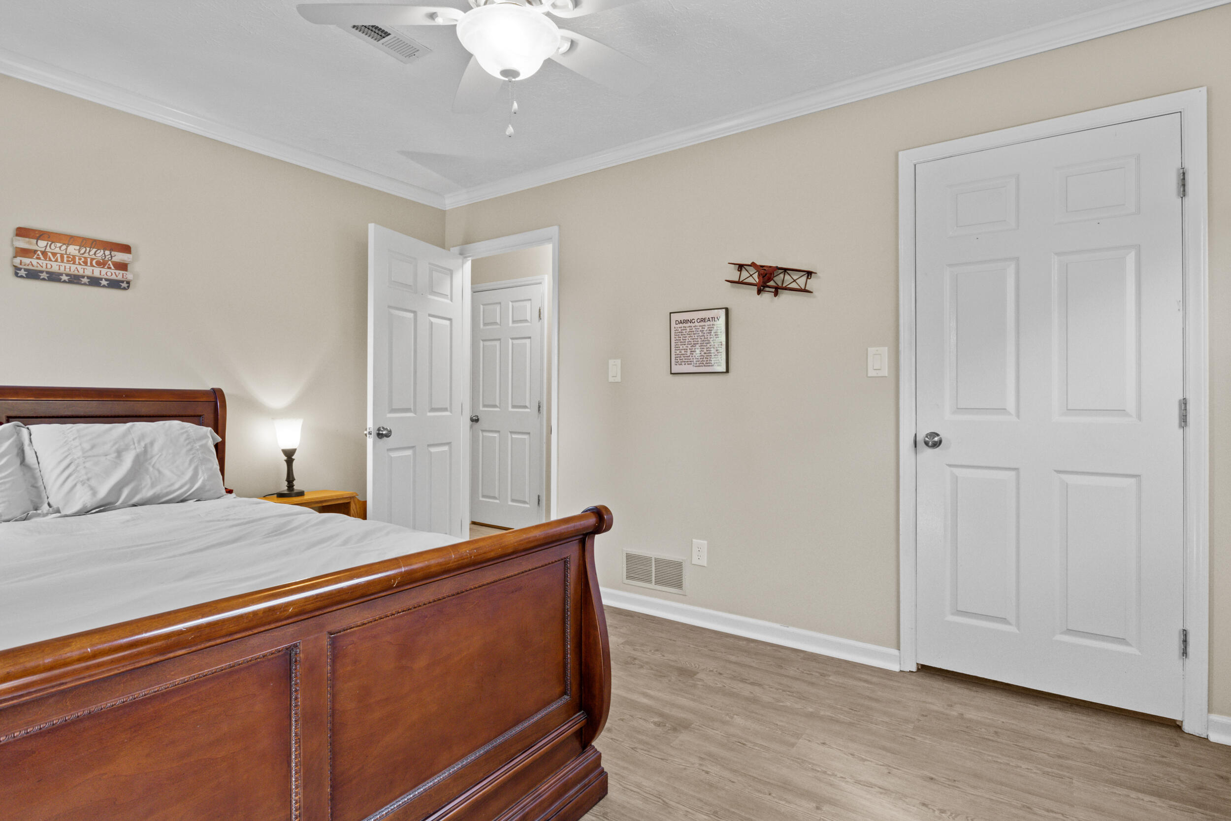 1012 Walker Way