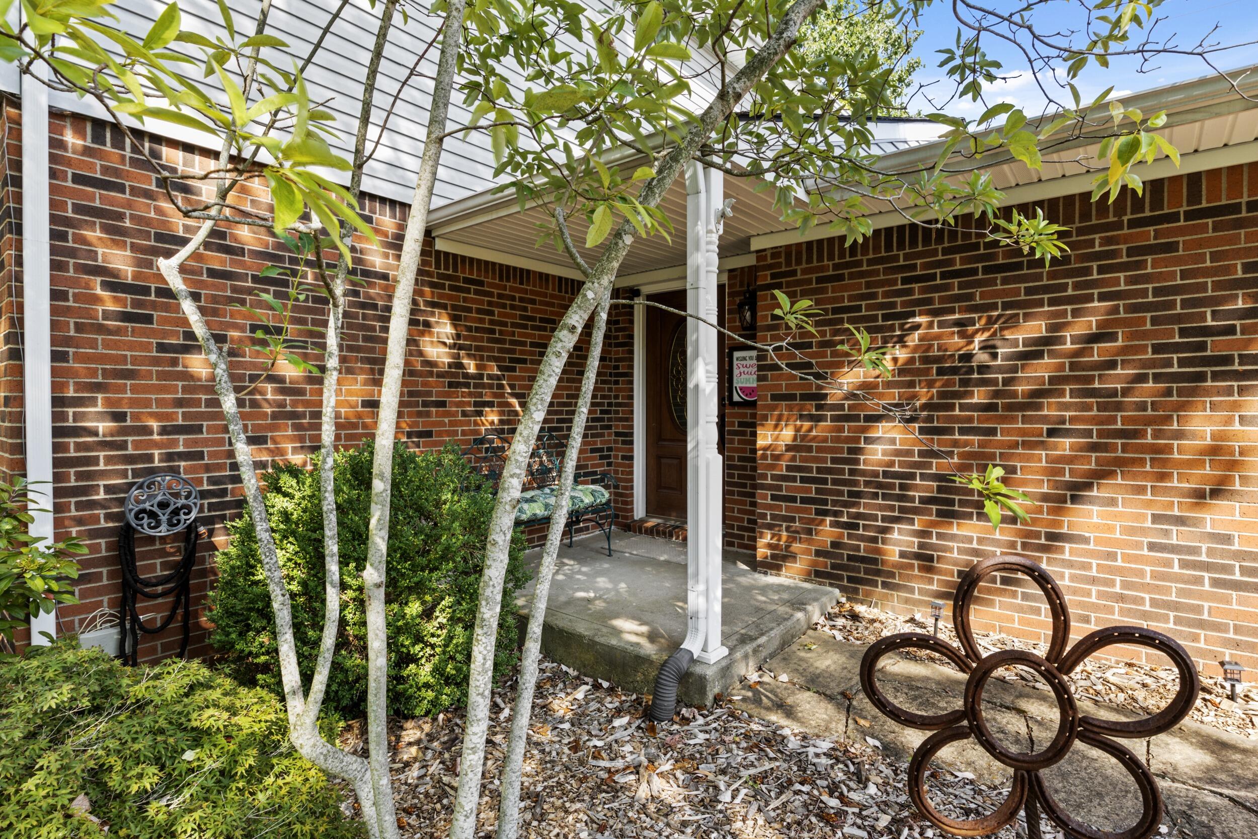 1012 Walker Way