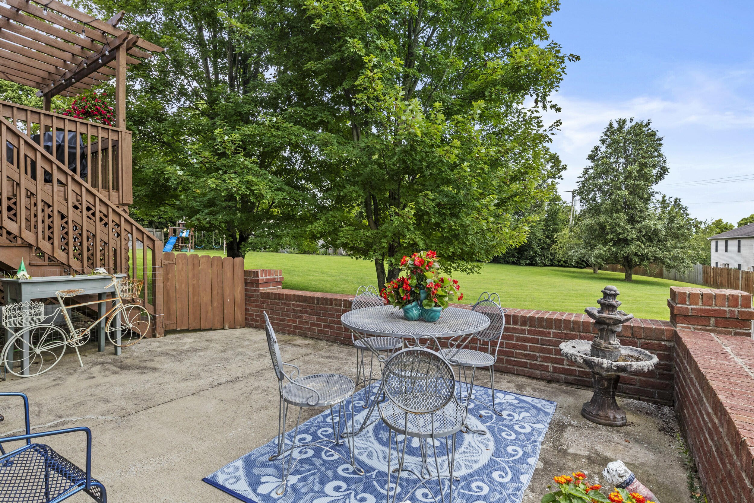 259 Hibiscus Lane