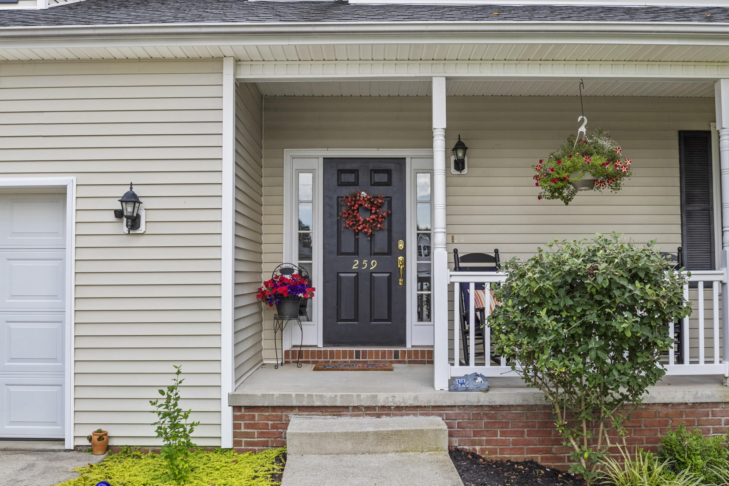 259 Hibiscus Lane