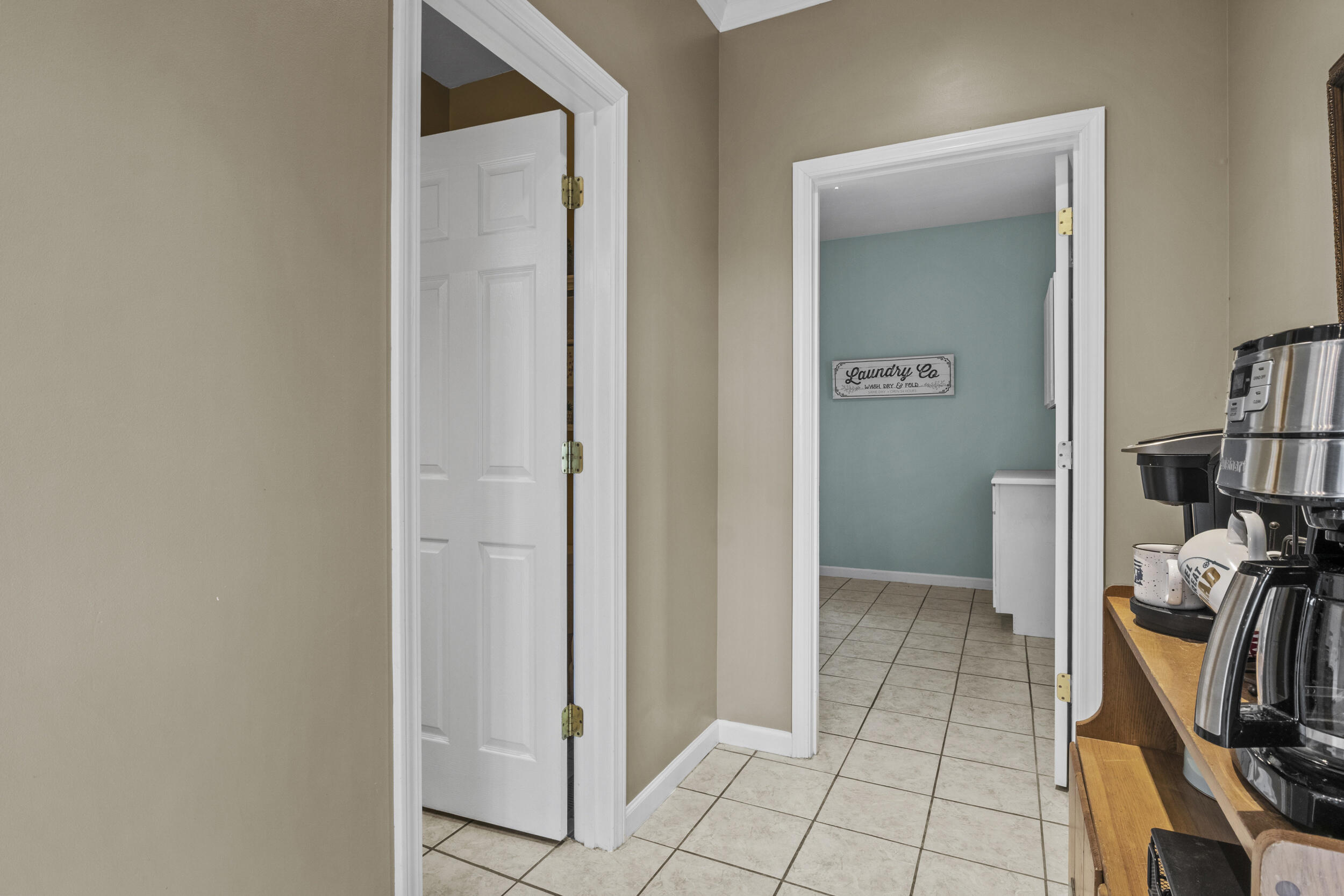 259 Hibiscus Lane