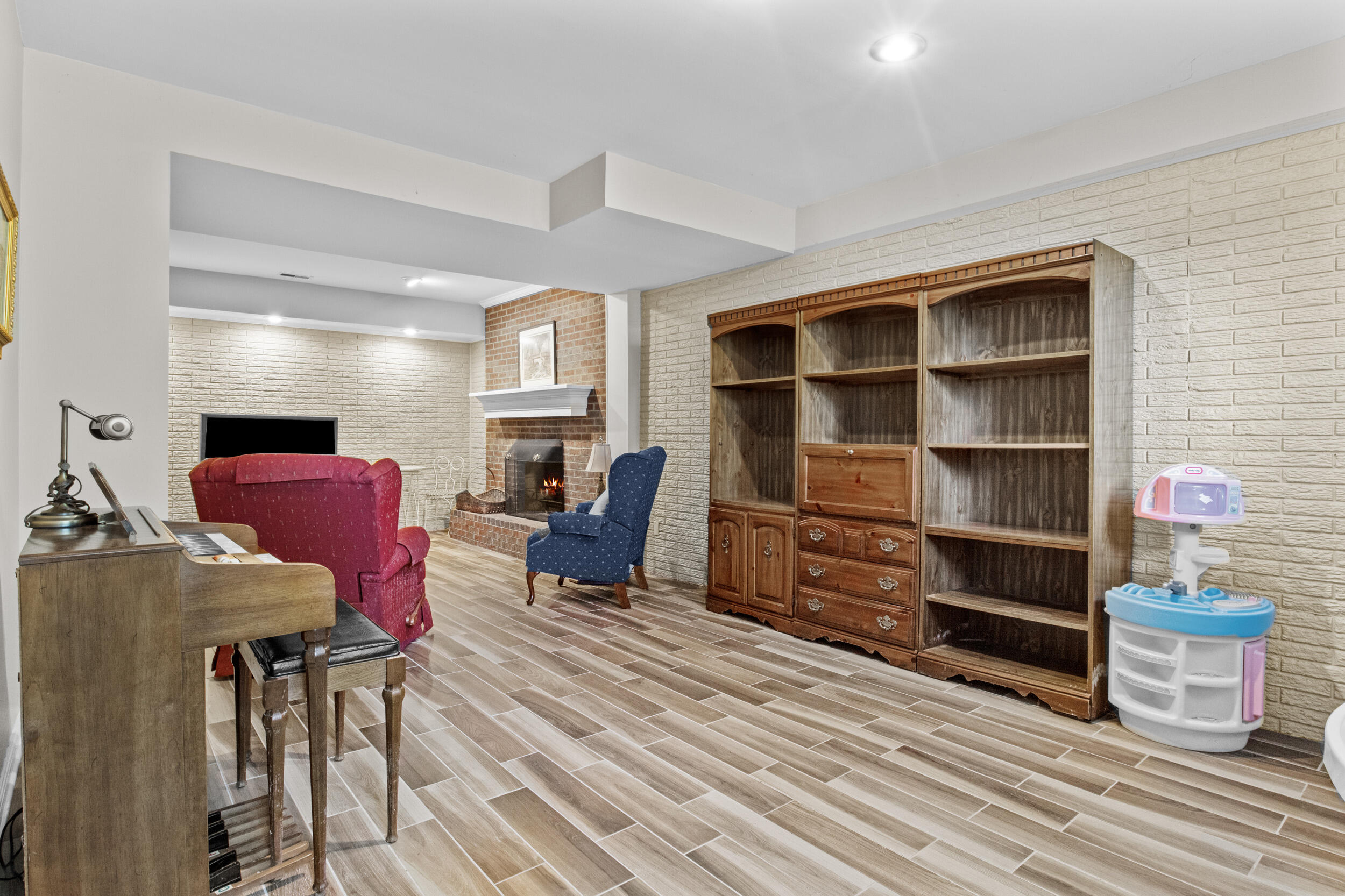 445 Lynnway Drive
