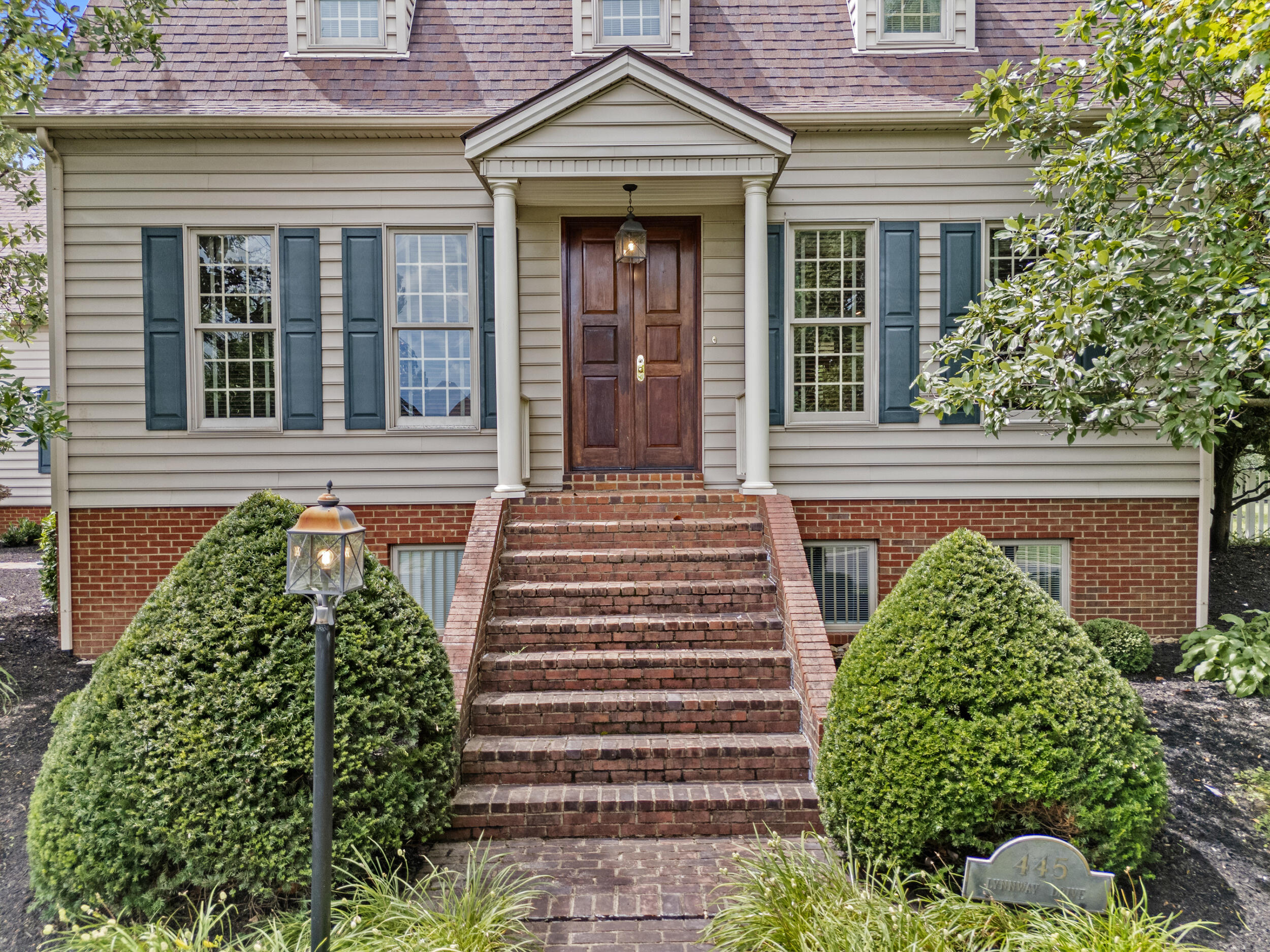 445 Lynnway Drive