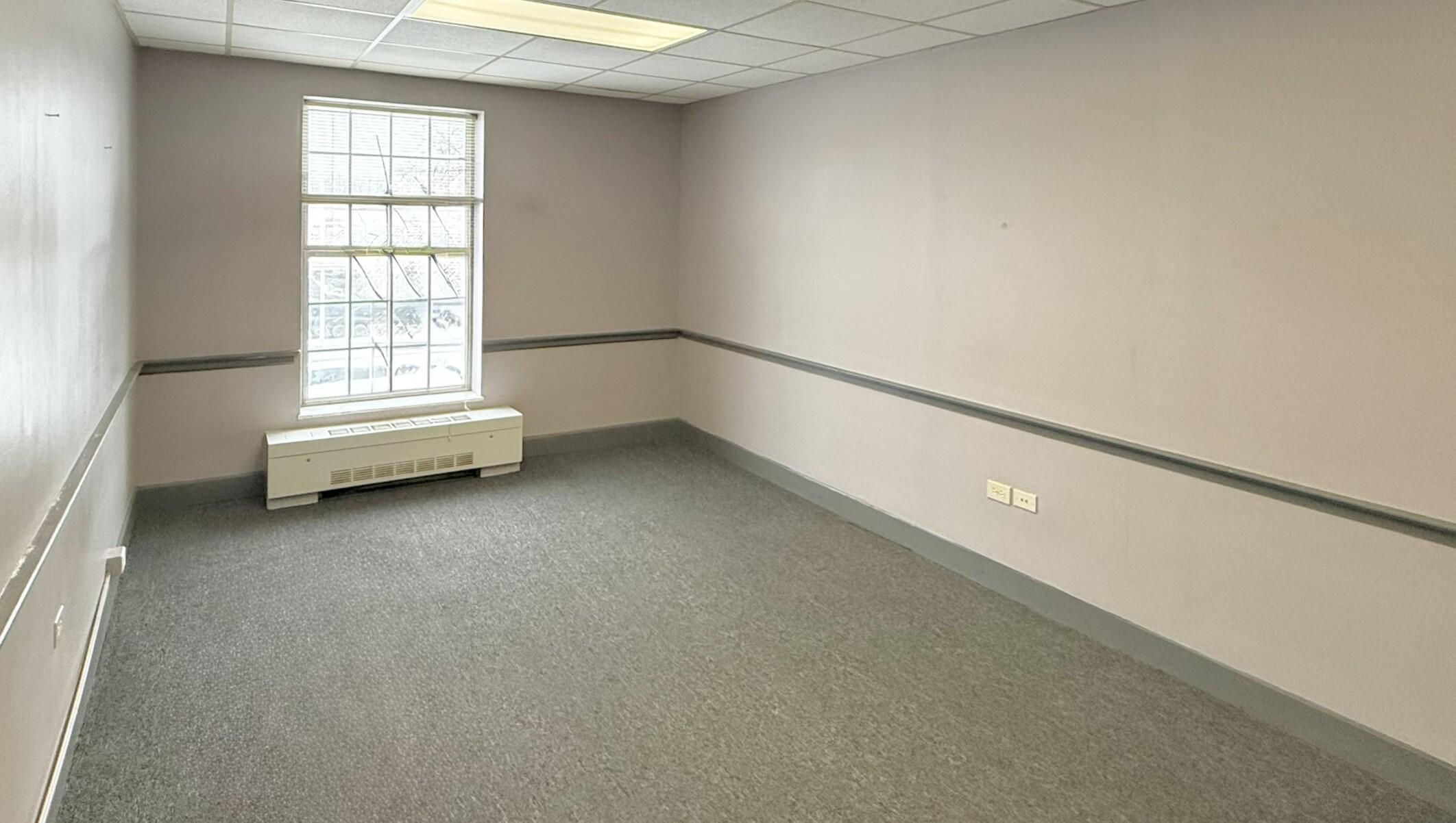 1500 Leestown Road 304