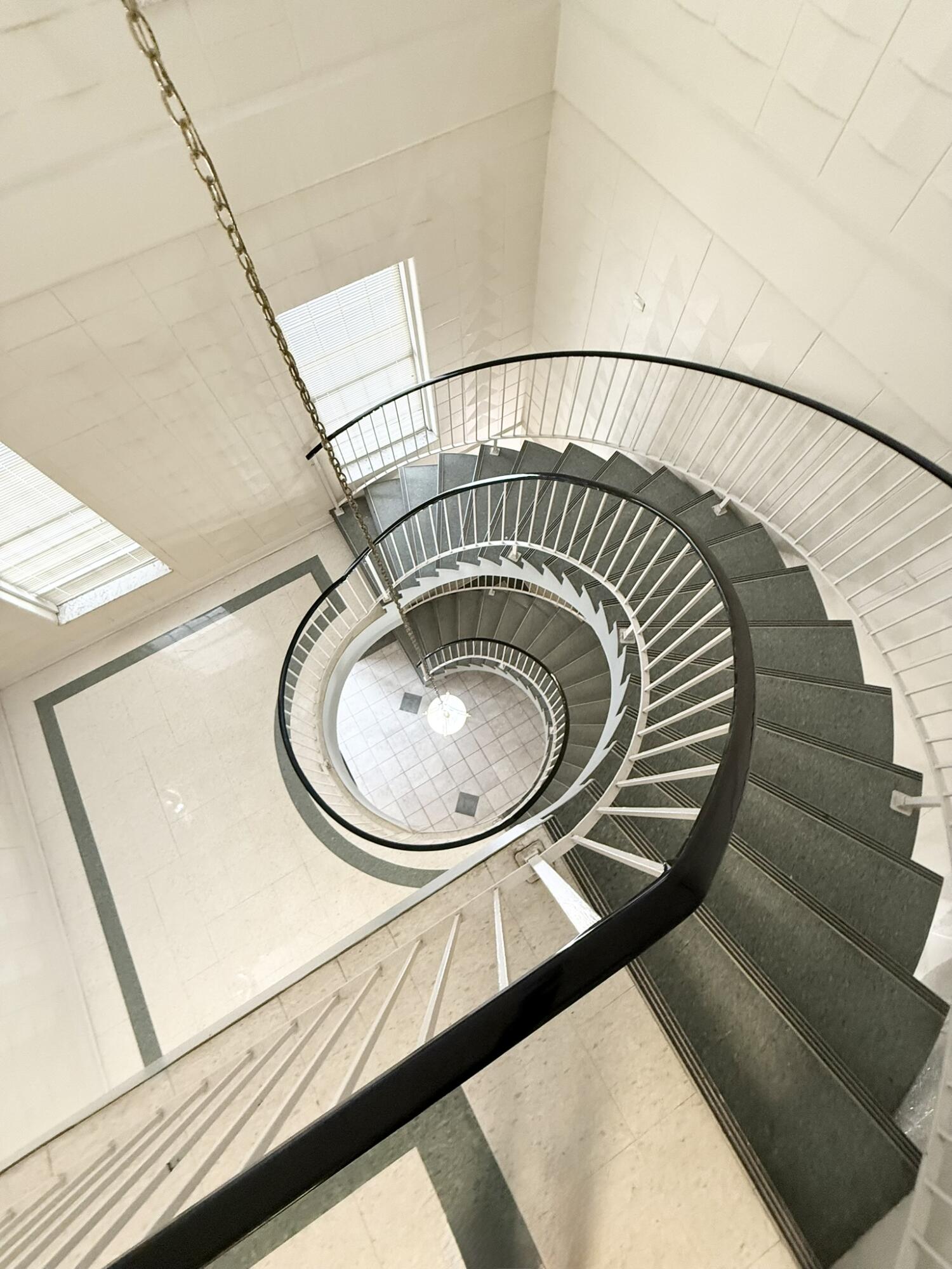 1500 Leestown Road 304